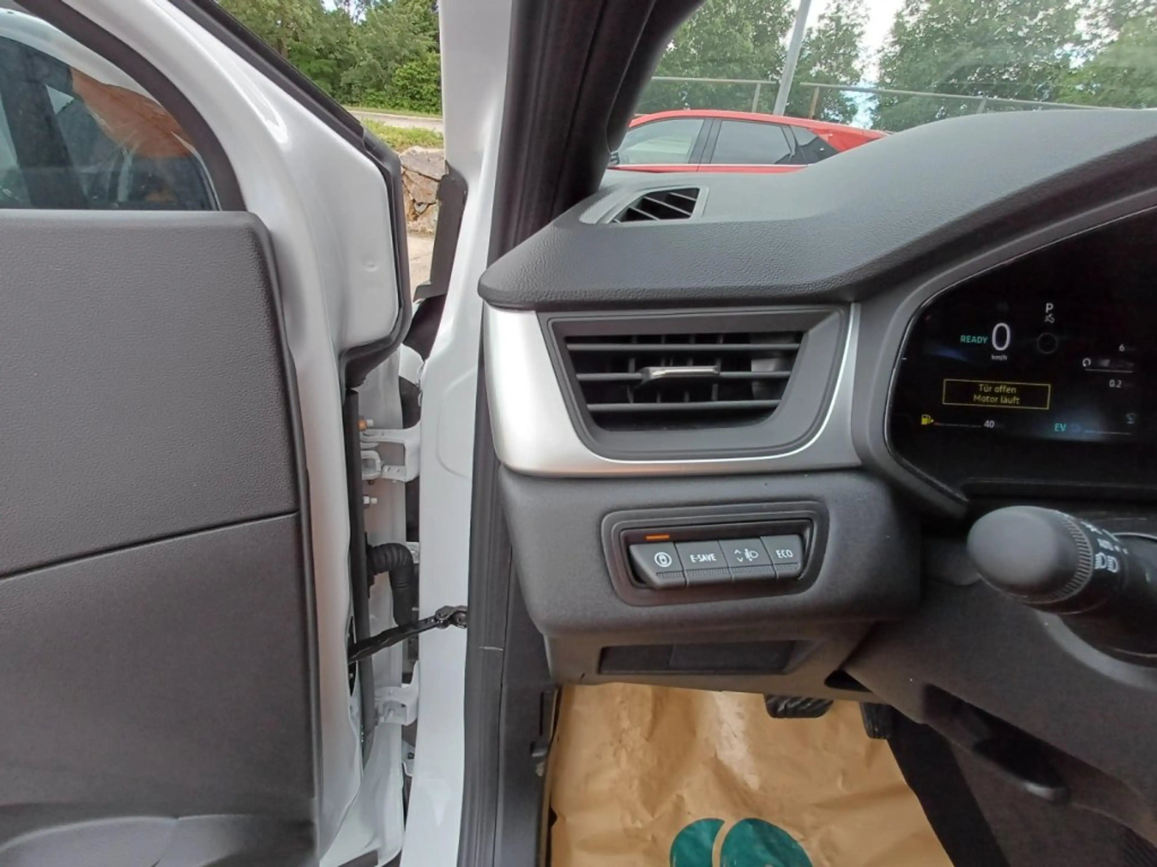 Mitsubishi Grandis 1,8 HEV Invite C AT 26,5 — photo 15