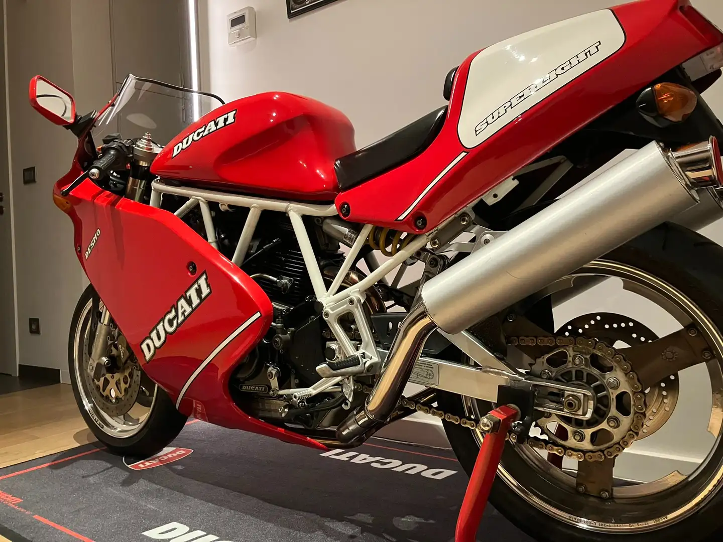 Ducati 900 SL Mark 1 Rot - 2