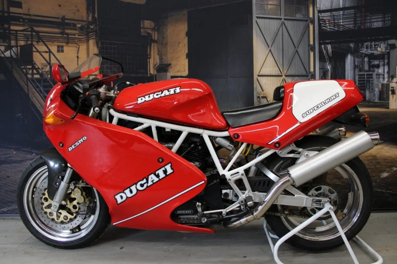 Ducati 900 SL Mark 1 Rot - 1