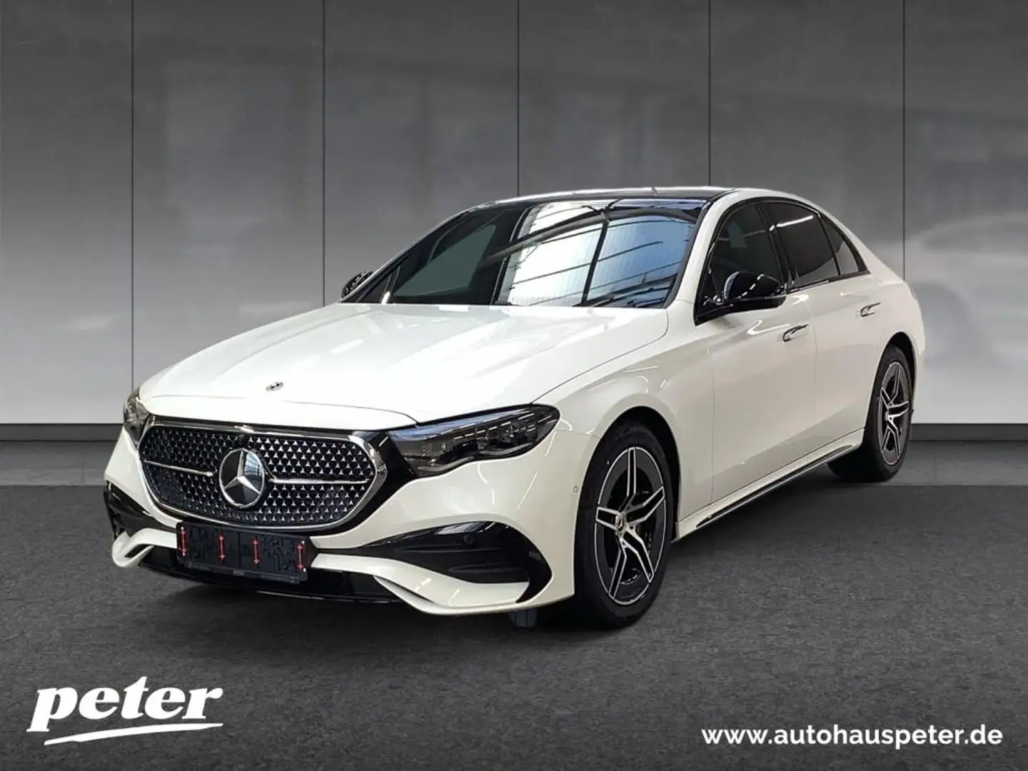 Mercedes-Benz E 200 Limousine SUPERSCREEN+AMG+NIGHT+360° Bílá - 1