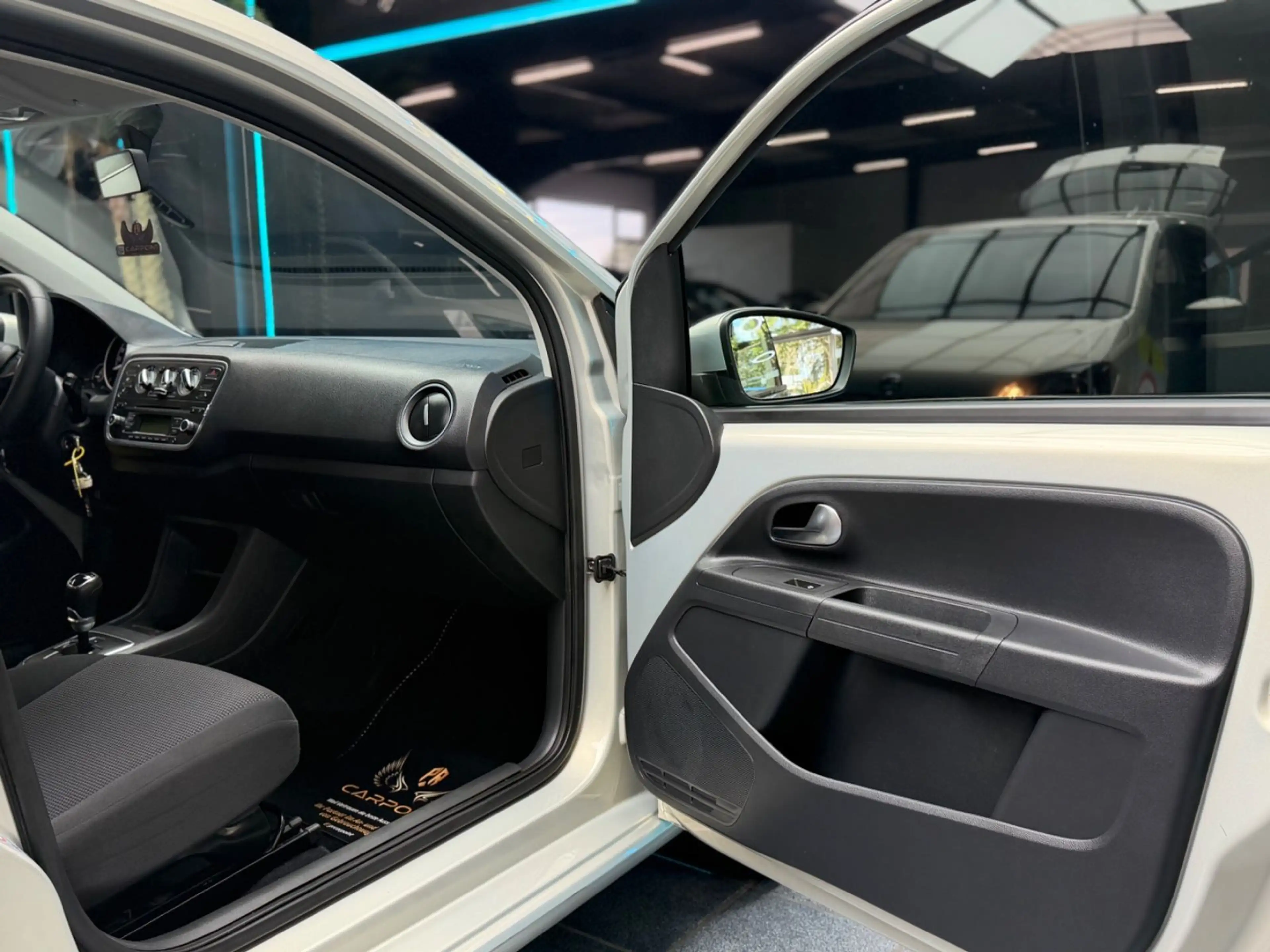 Skoda Citigo Elegance 1.0l Sitzheizung/Klima/Parkhilfe — photo 14