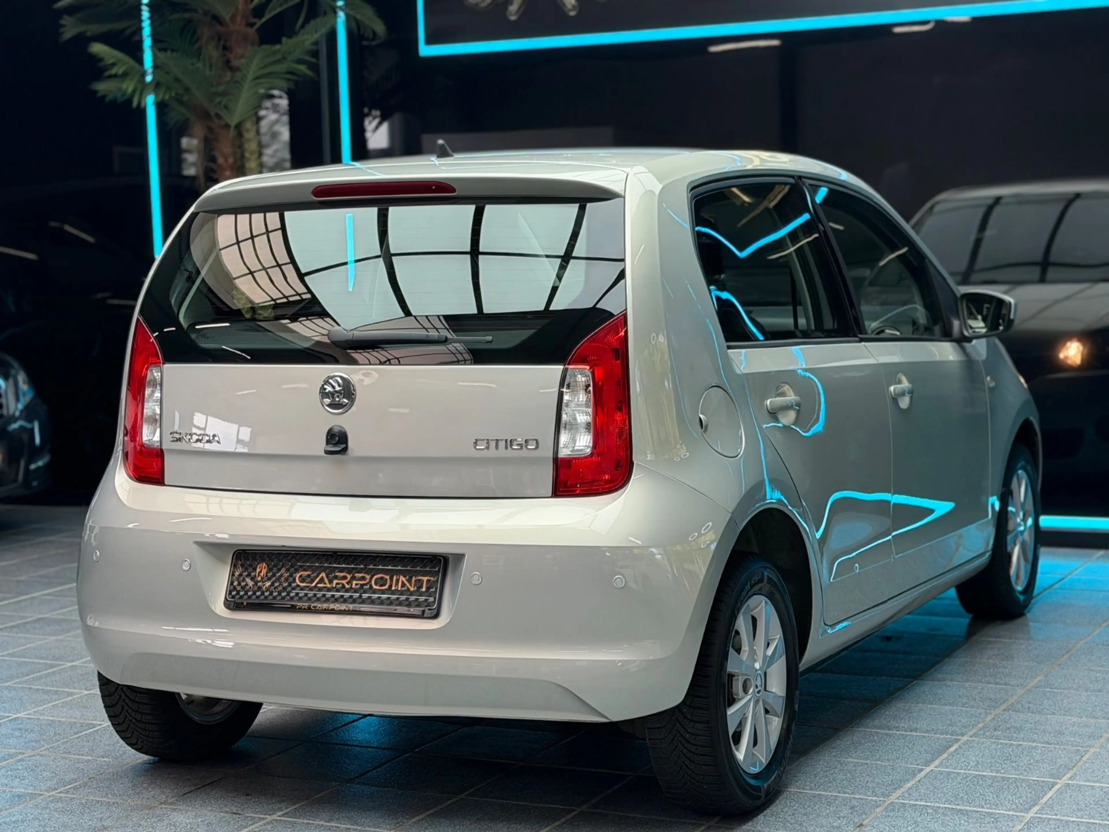 Skoda Citigo Elegance 1.0l Sitzheizung/Klima/Parkhilfe — photo 6