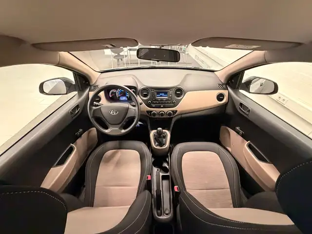 Hyundai i10 view 10