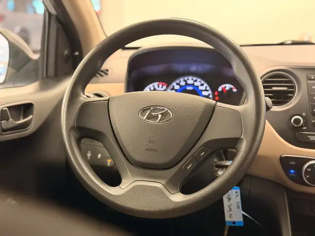 Hyundai i10 view 11