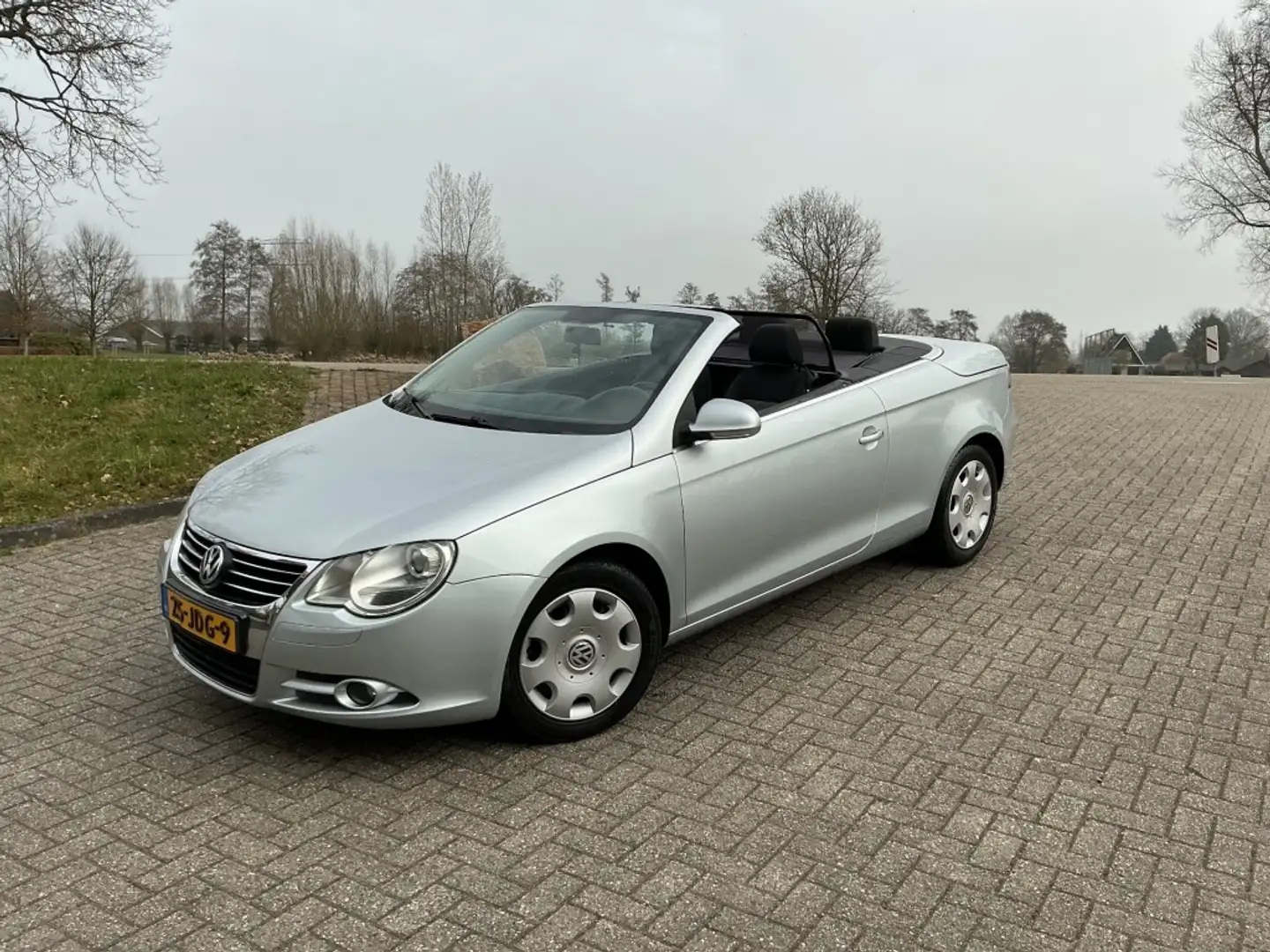 Volkswagen Eos 2.0 TSI HIGHLINE Gris - 1