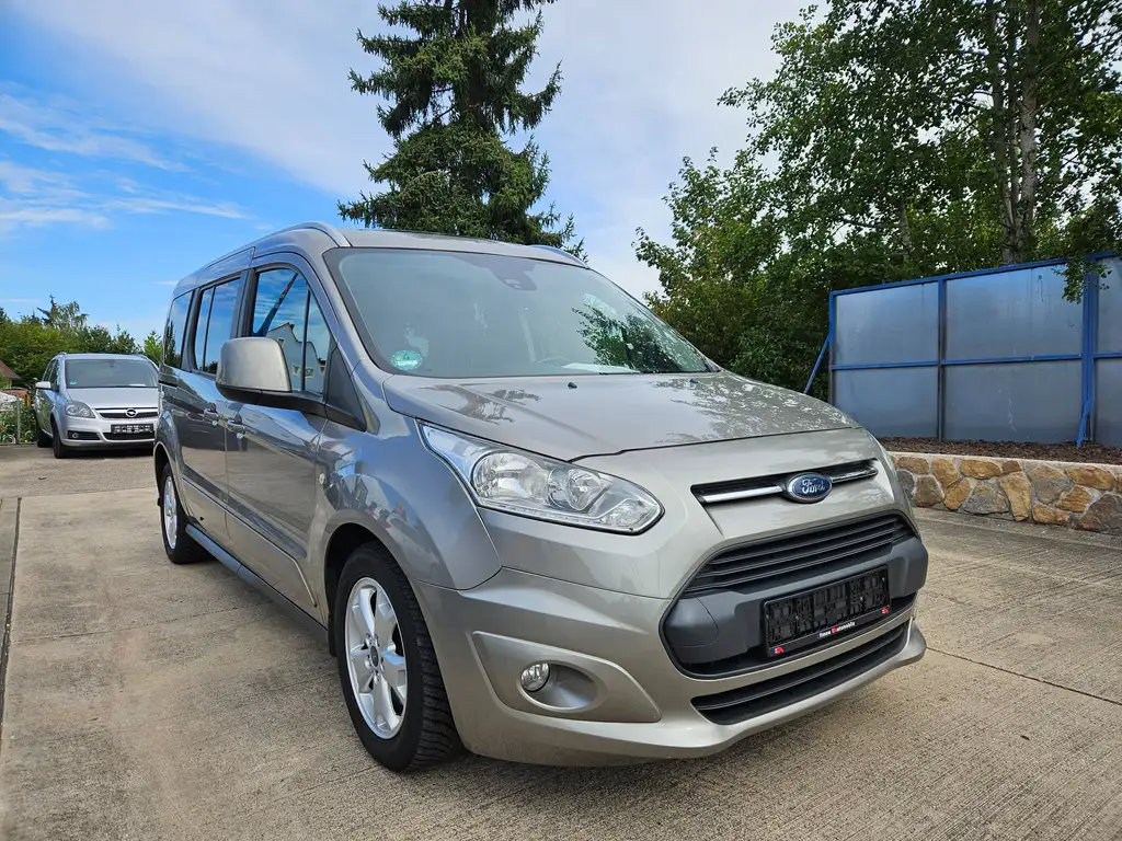 Ford Tourneo Connect 2017 из Европы — купить под ключ
