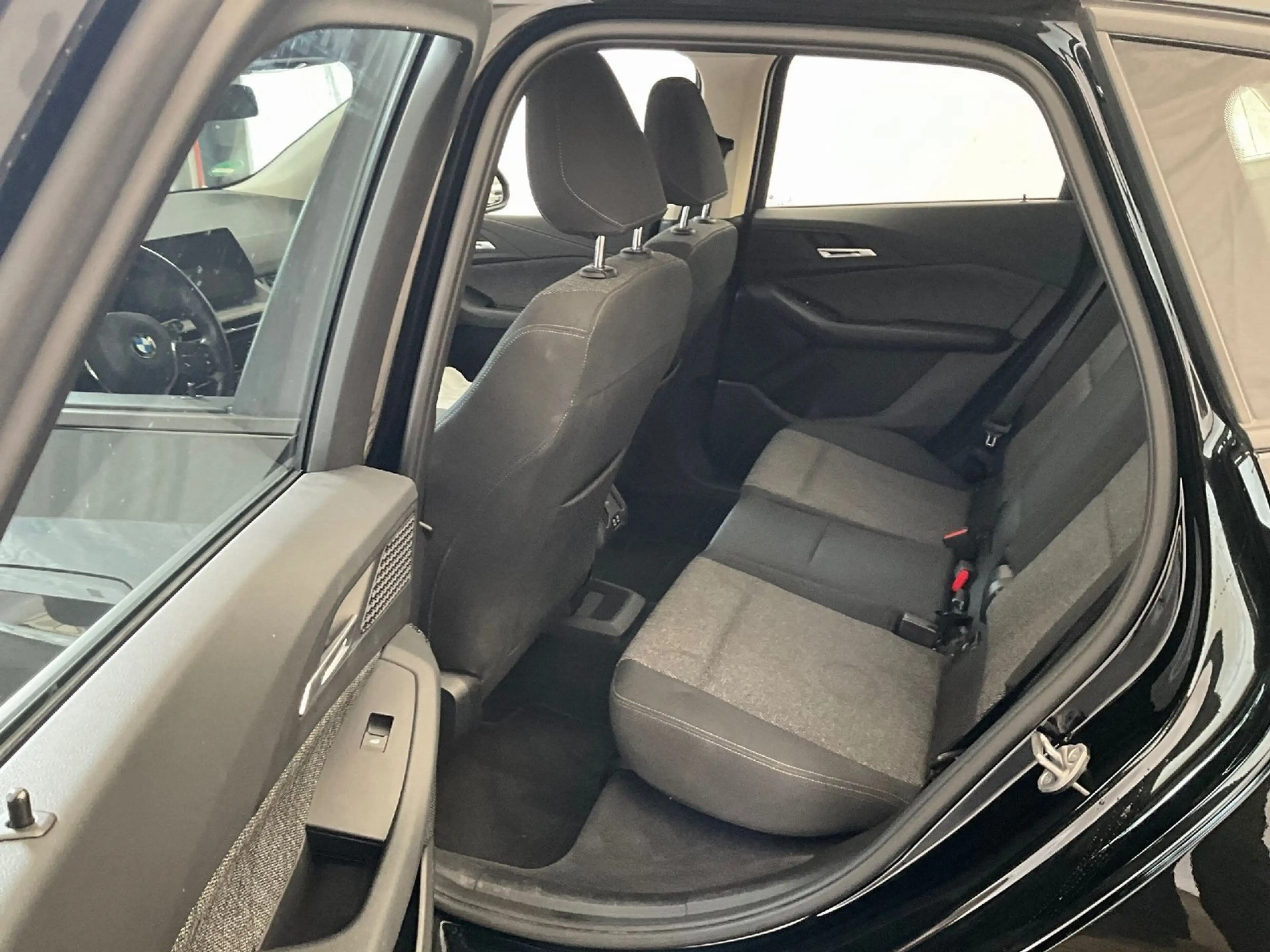 BMW 218 Active Tourer 218d Wide AHK BLIS El.Heckkl. Key — photo 11