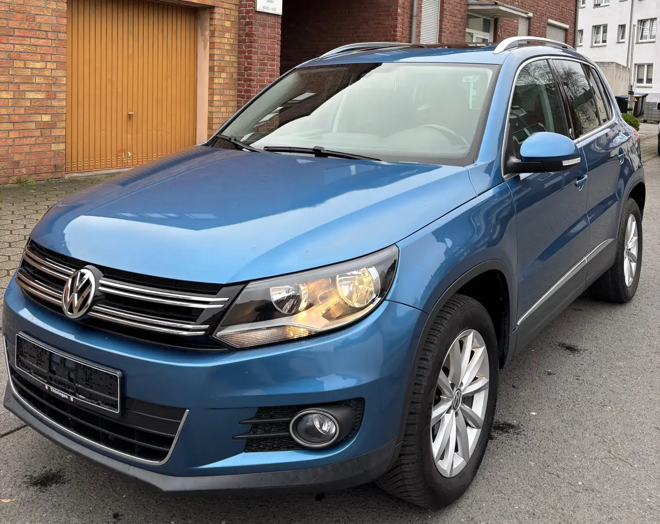 Volkswagen Tiguan 2.0 TSI Premium/3Jh.Garantie+TÜV+Inspektn neu.. Blau - 1