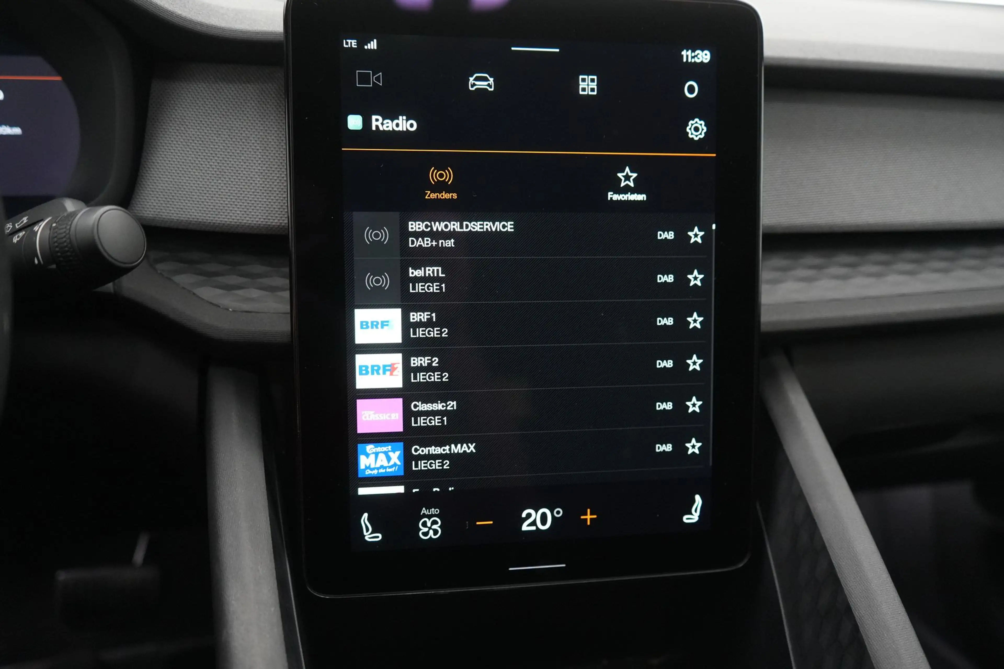 Polestar 2 69 kWh Single Motor Standard Range LED GPS PDC CAM — photo 15
