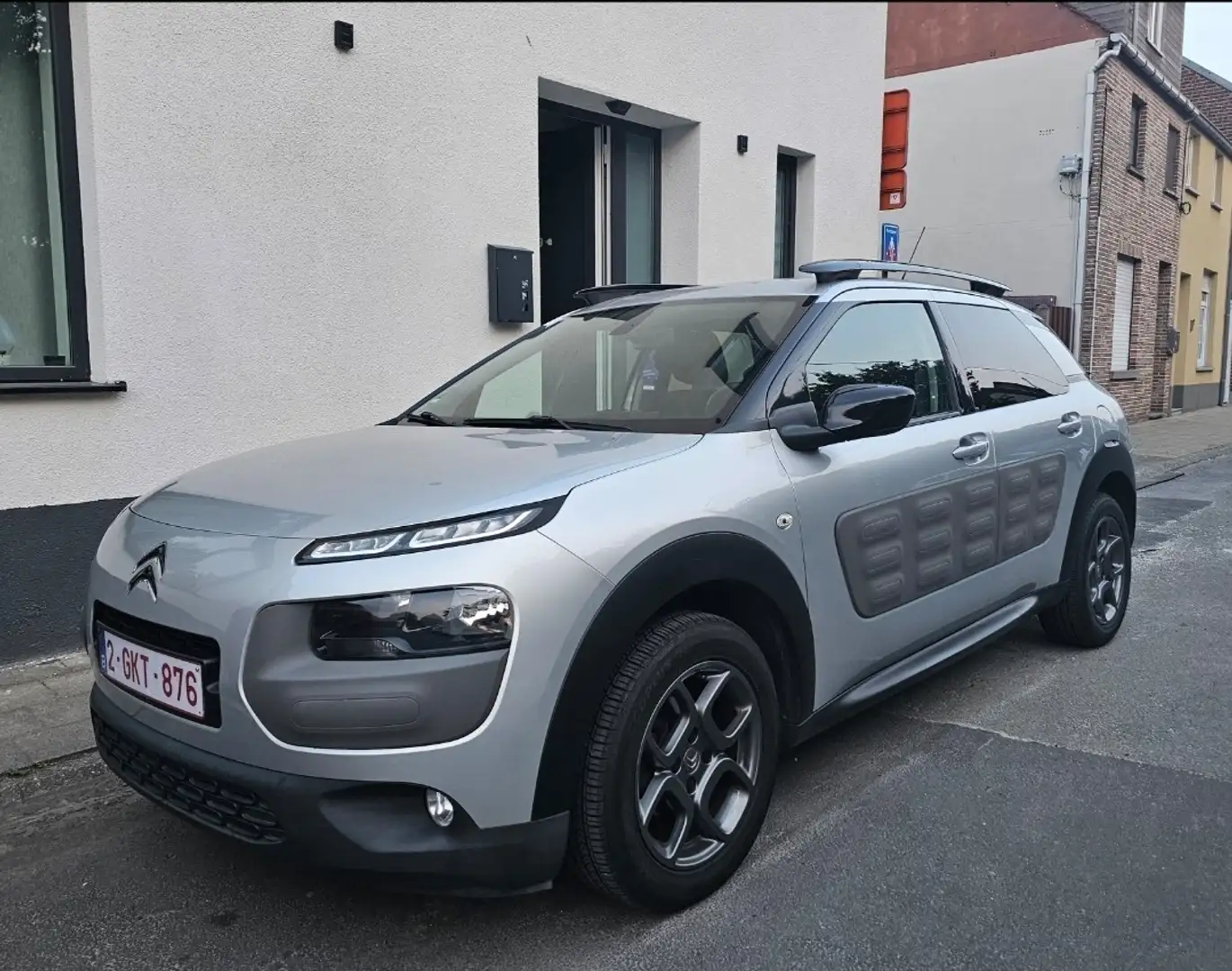 Citroen C4 Cactus 1.2 vti 2015 automatique essence - 1