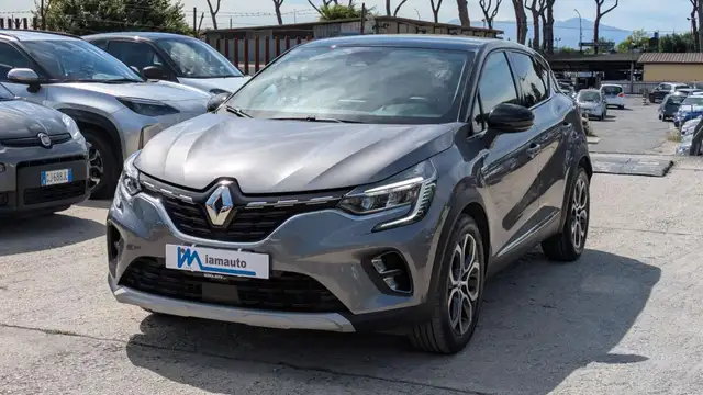 2022 Renault Captur in Grey for sale