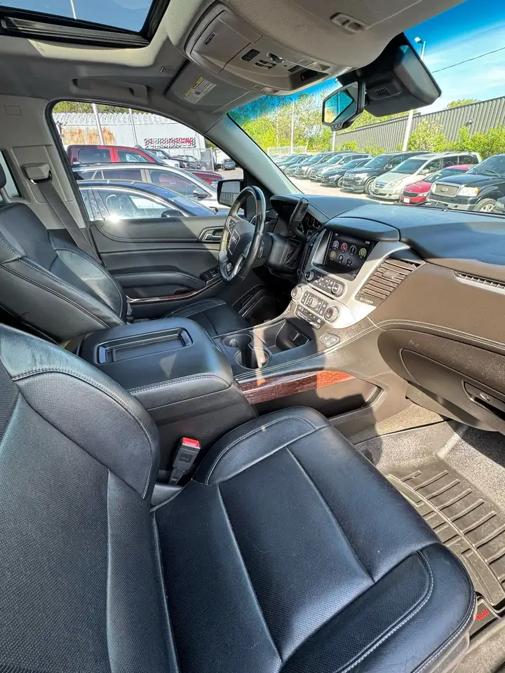 GMC Yukon снимка GMC Yukon