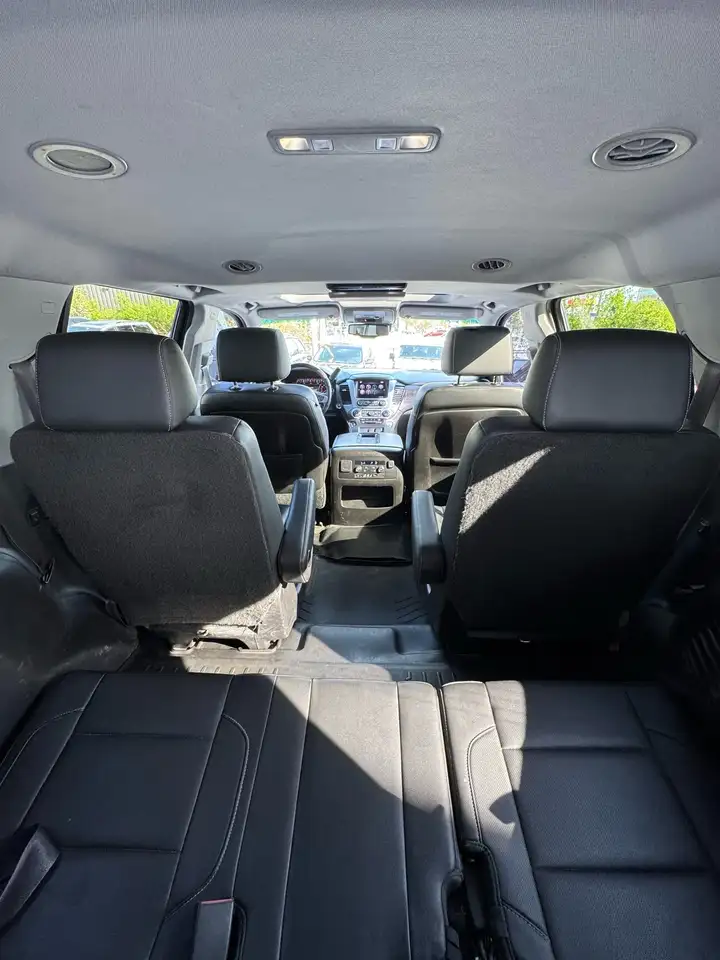 GMC Yukon снимка GMC Yukon