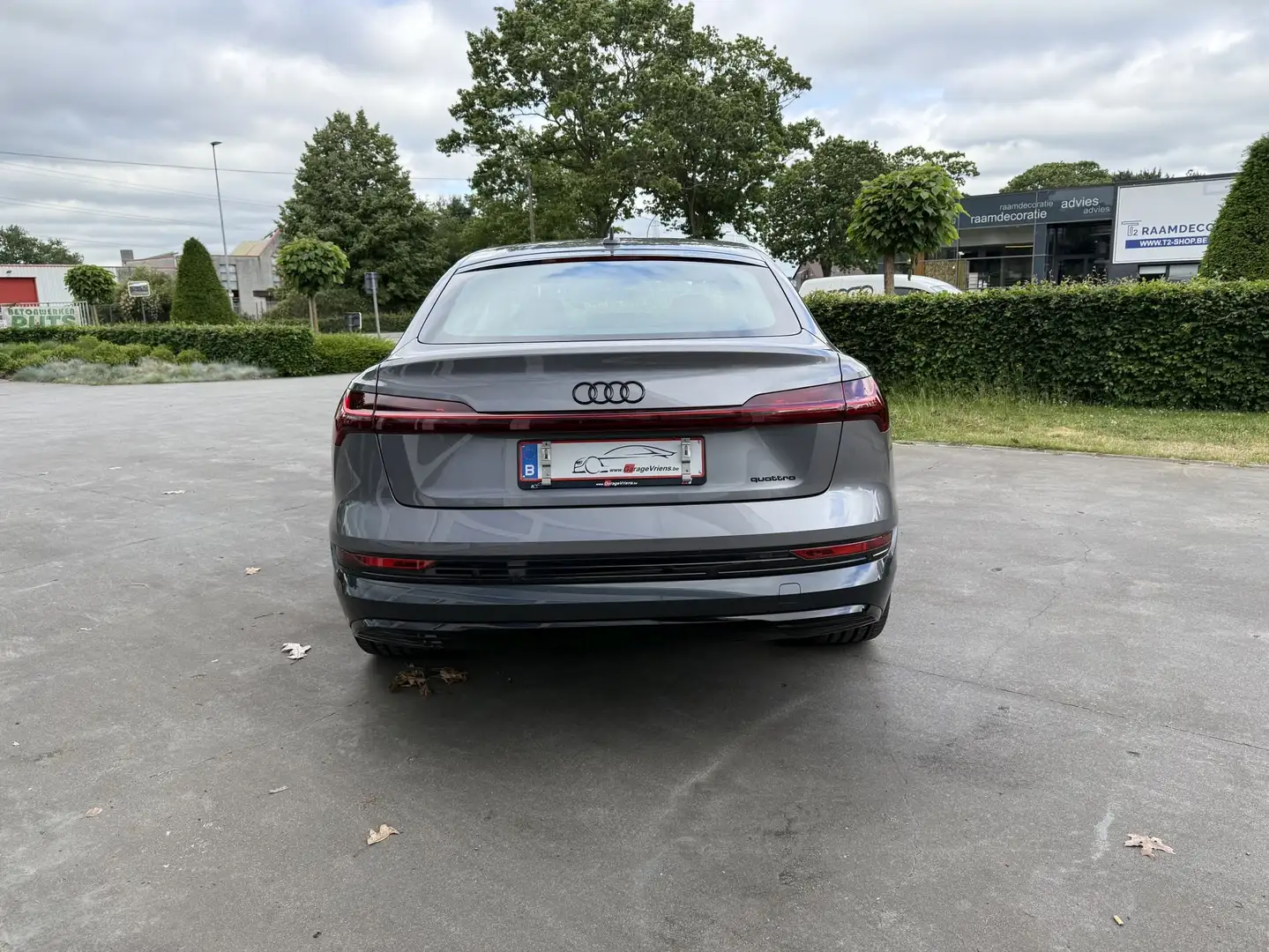 Audi e-tron SPORTBACK 55 QUATTRO 408PK * MATRIX * CAR PLAY / Сірий - 2