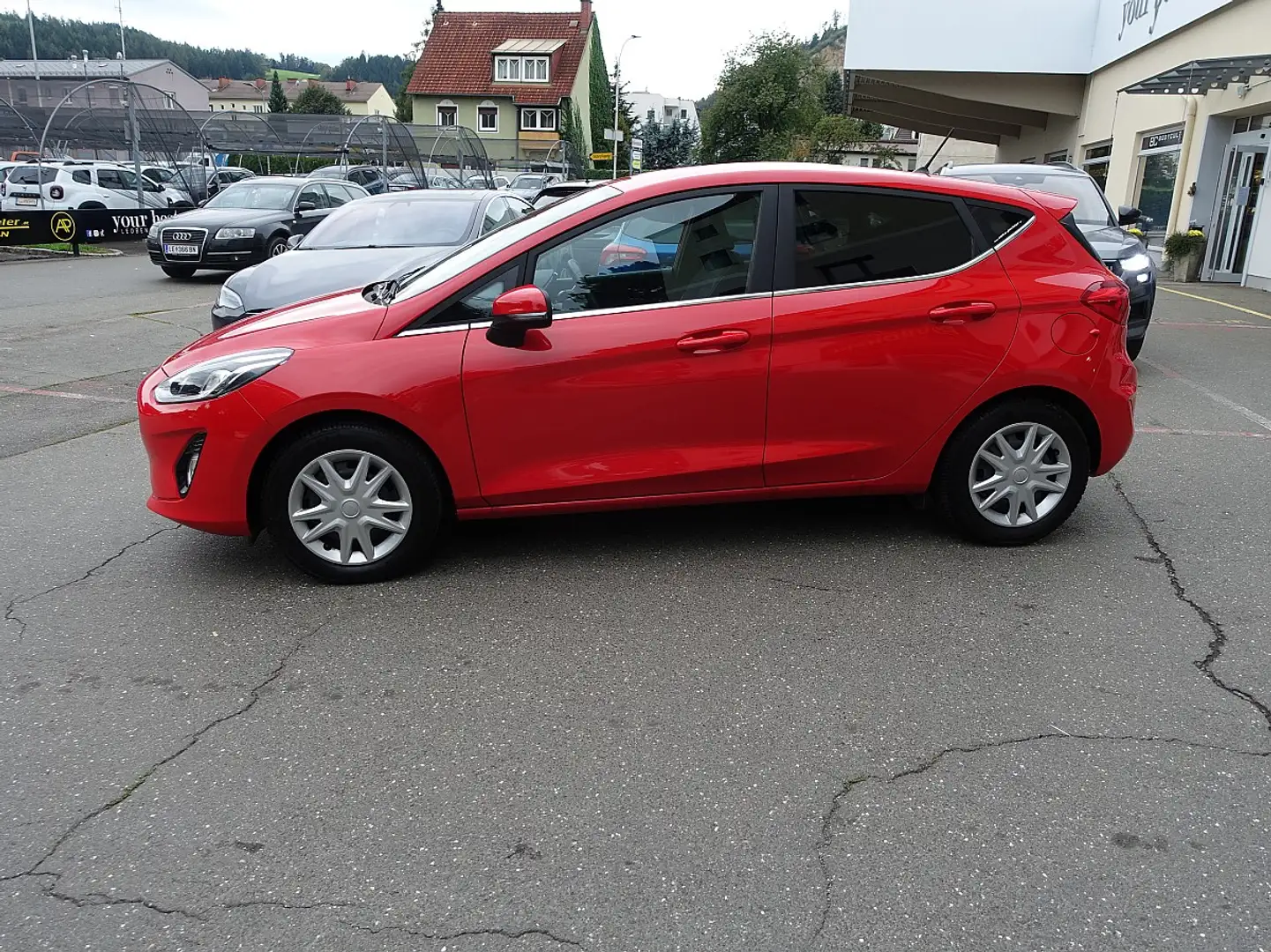 Ford Fiesta Titanium 1,1 Start/Stop - sehr wenig Kilometer Rot - 2