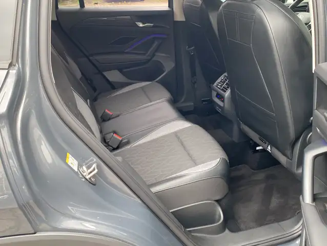 Volkswagen Tiguan view 13
