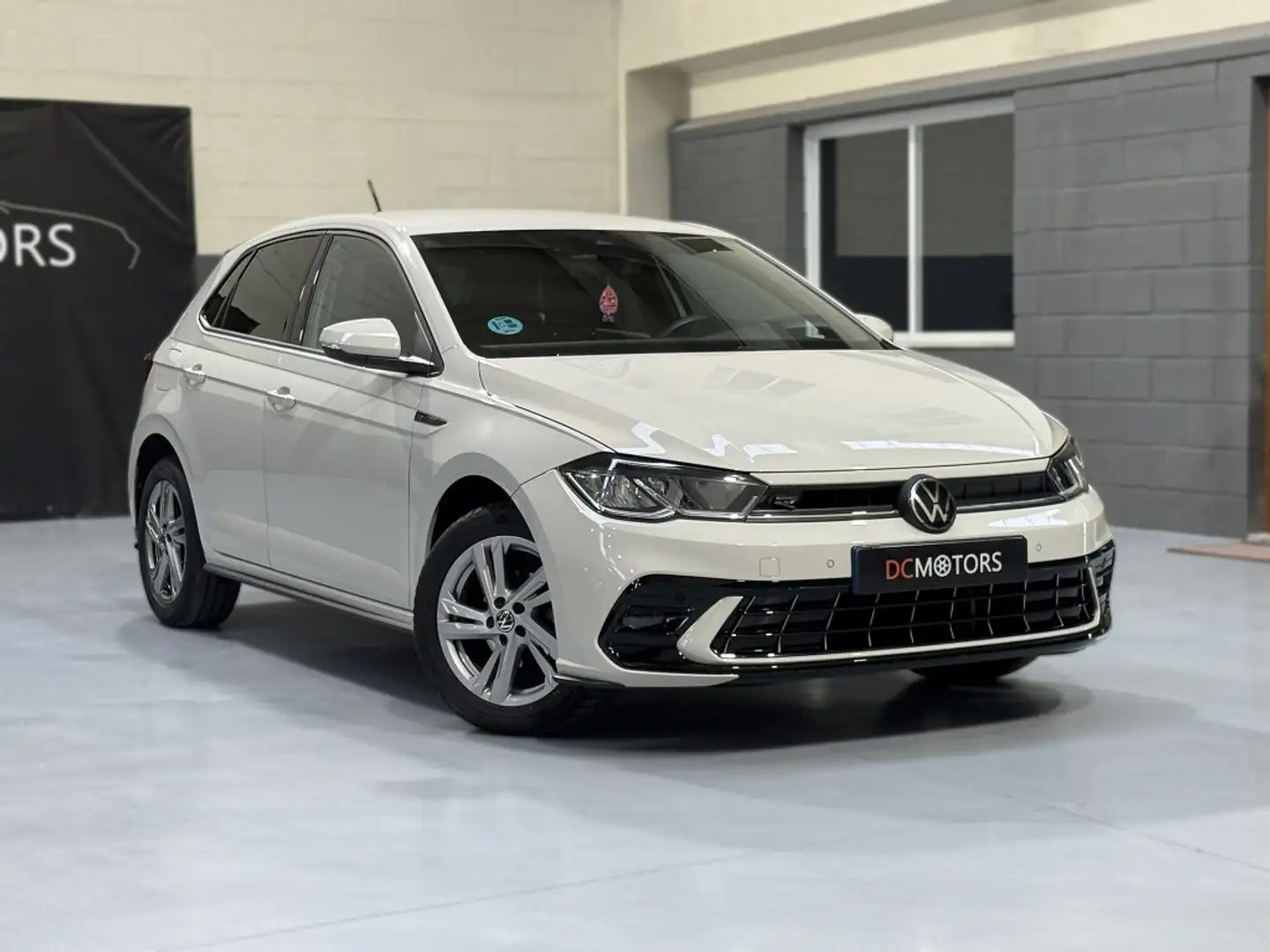 Volkswagen Polo 1.0 TSI R-Line 70kW Beige - 2