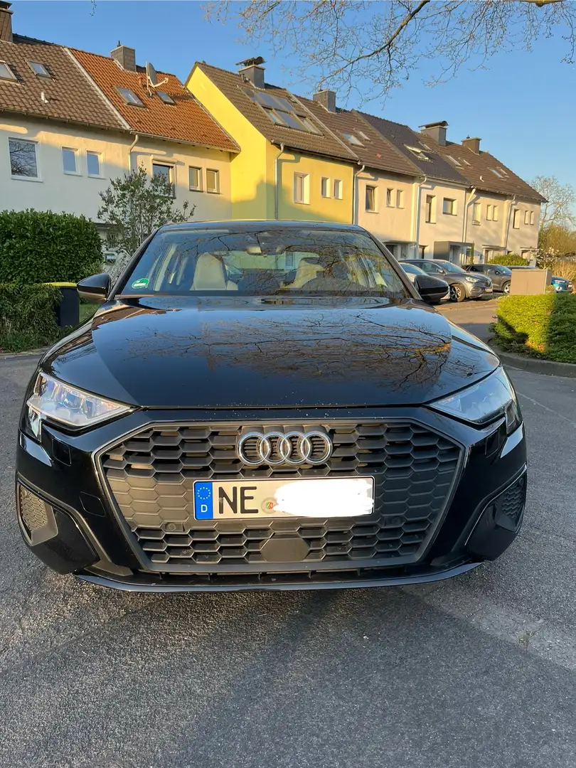 Audi A3 35 TDI basis Schwarz - 2