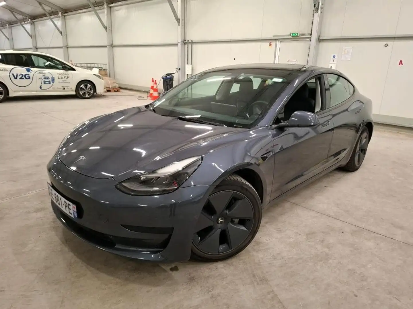 Tesla Model 3 Standard Range Plus RWD Grau - 1