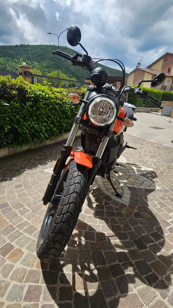 Ducati Scrambler Sixty2 Portocaliu - 1