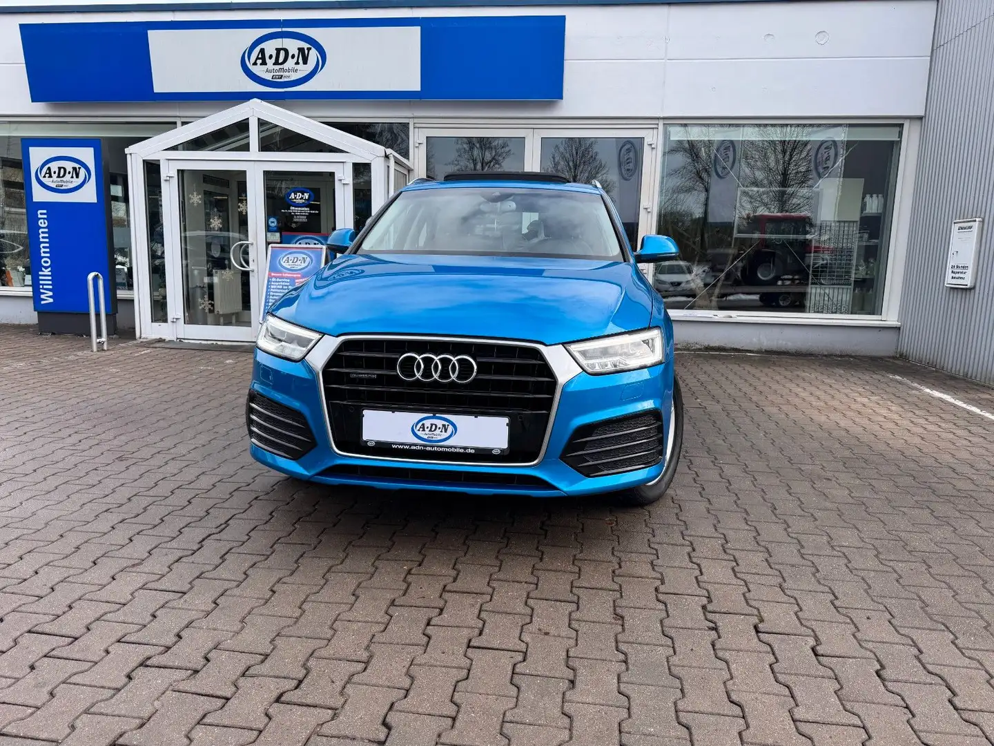 Audi Q3 design 2.0 TDI quattro S tronic S line *Pano* Blu/Azzurro - 1