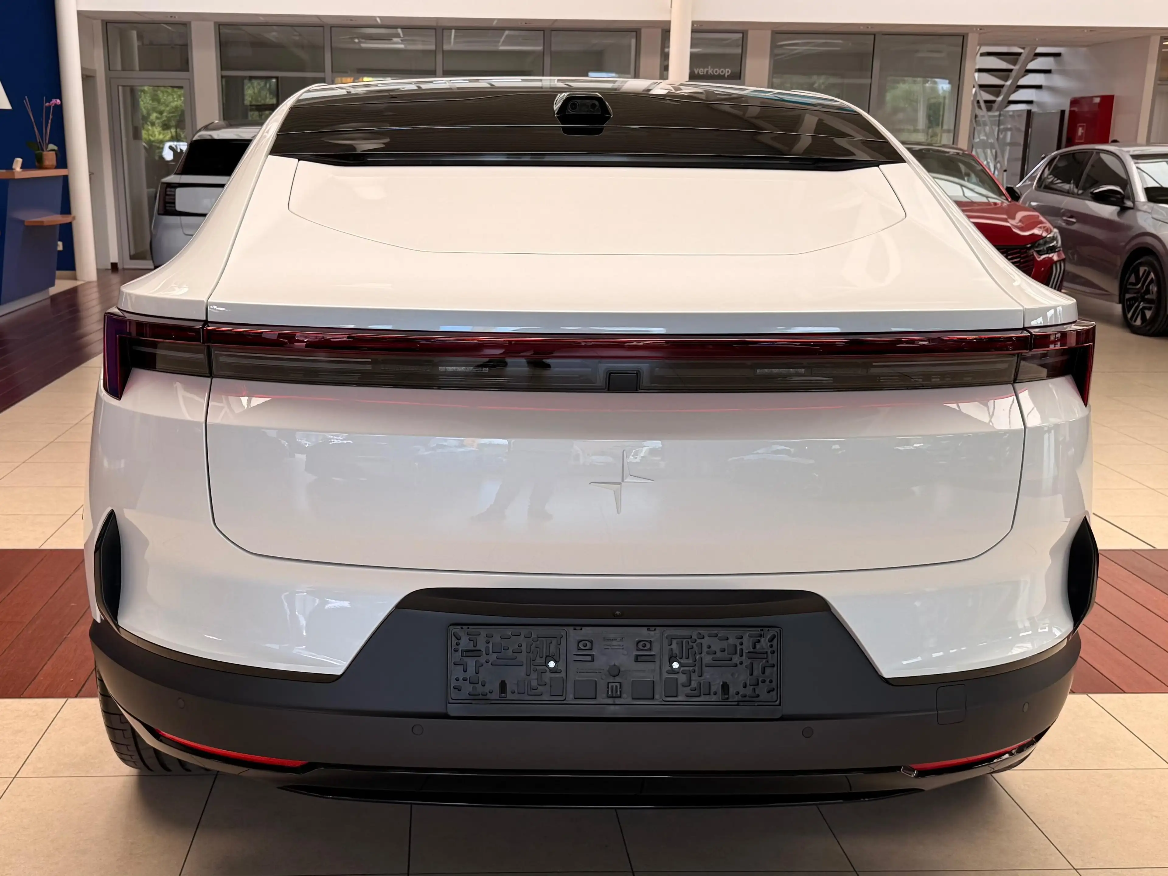 Polestar 4 Polestar 4 100 kWh Long Range Dual Motor Business FULL OPTION — photo 5