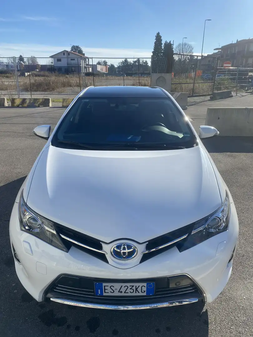Toyota Auris 5p 1.8h Lounge - 2