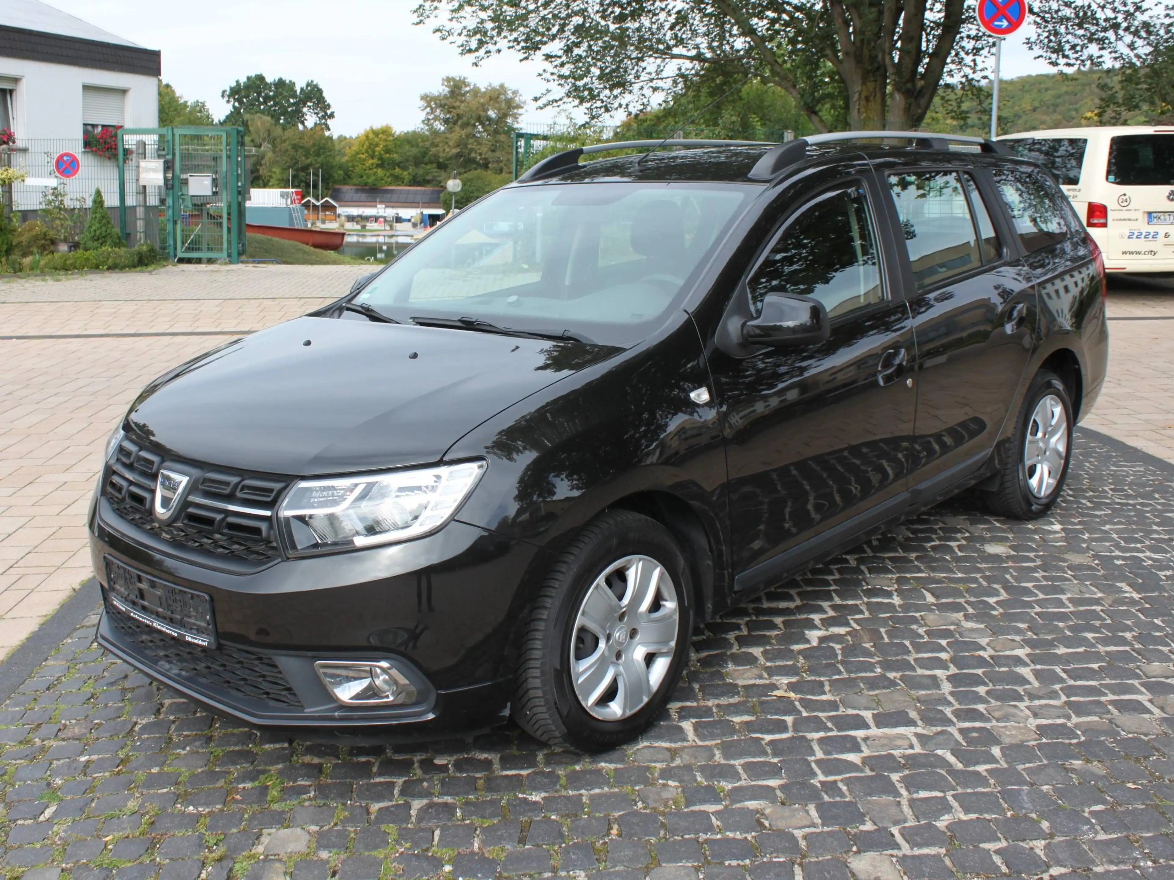 Dacia Logan Laureate/Klima/Navi/Tüv bis 05-2028. — photo 4