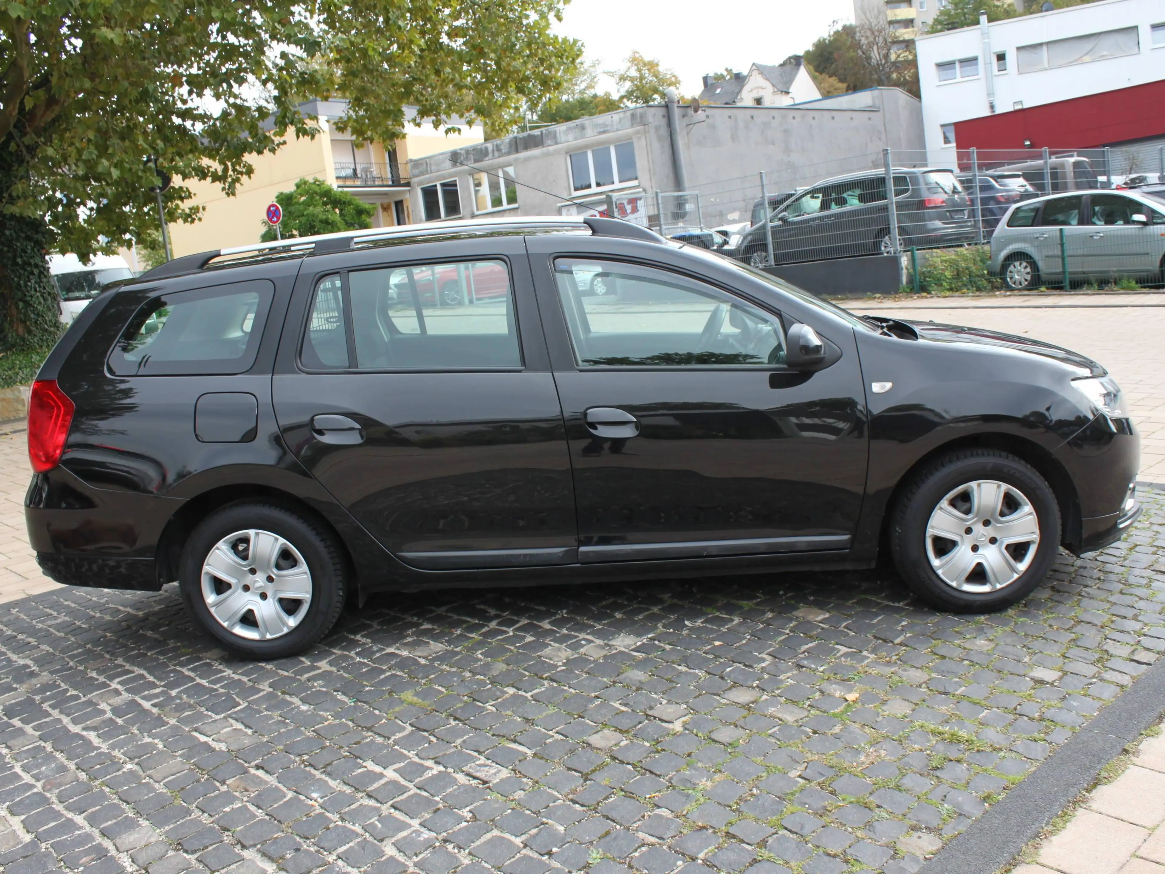 Dacia Logan Laureate/Klima/Navi/Tüv bis 05-2028. — photo 6