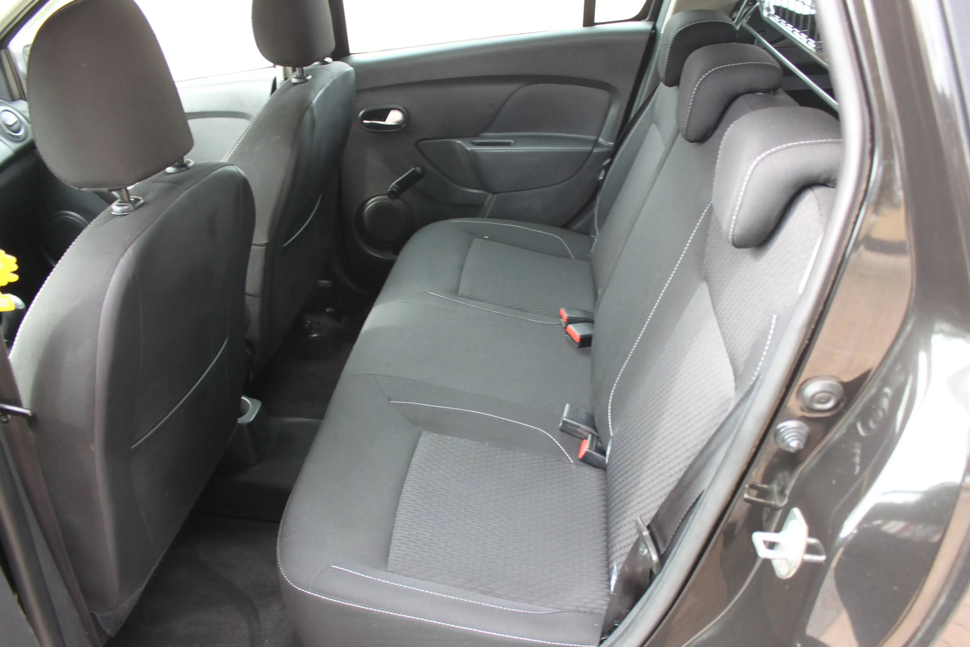 Dacia Logan Laureate/Klima/Navi/Tüv bis 05-2028. — photo 10