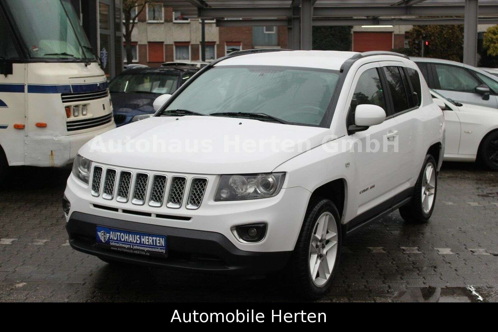 Second hand Jeep Compass 2.4