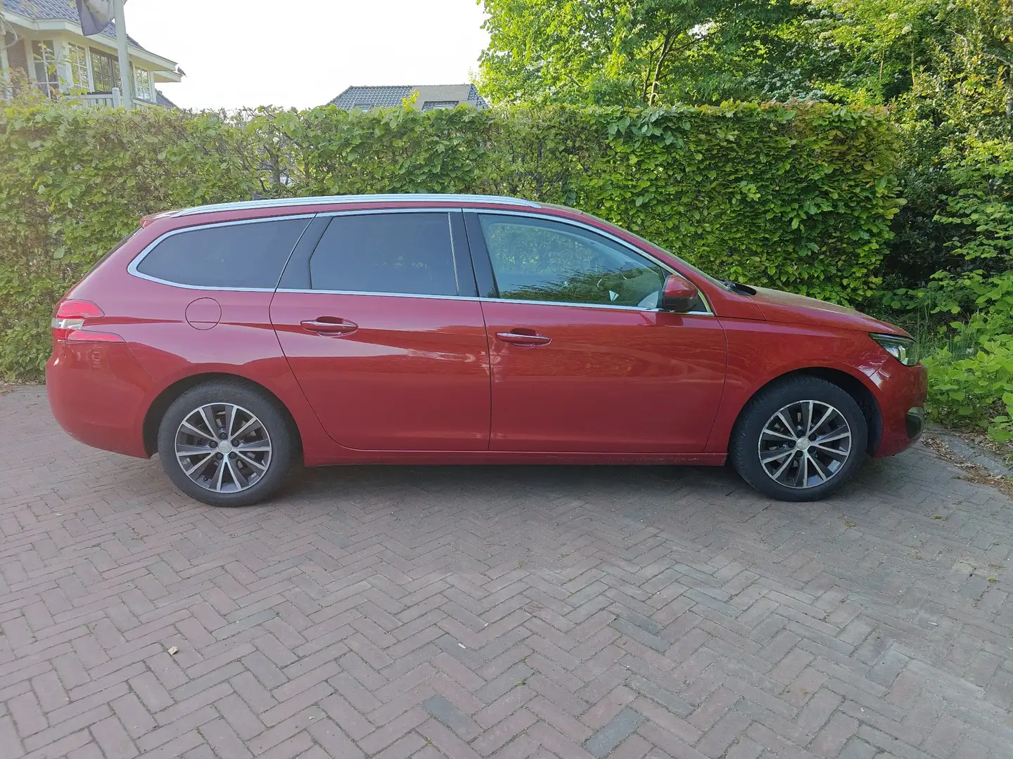 Peugeot 308 1.2 e-THP Première Rood - 1