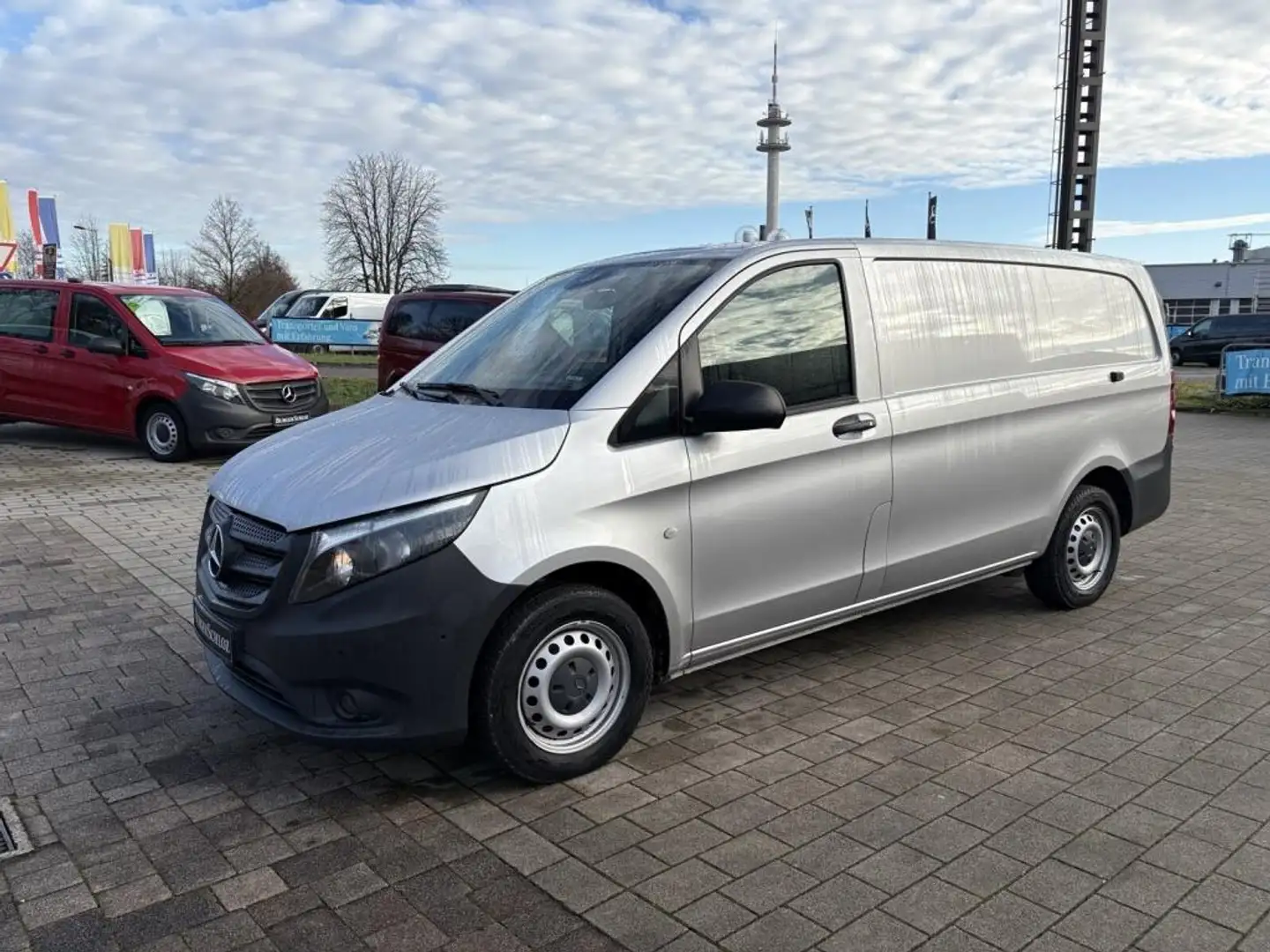 Mercedes-Benz Vito 116 CDI KA lang Klima 3-Sitze Tempomat 270° Türen Silber - 1