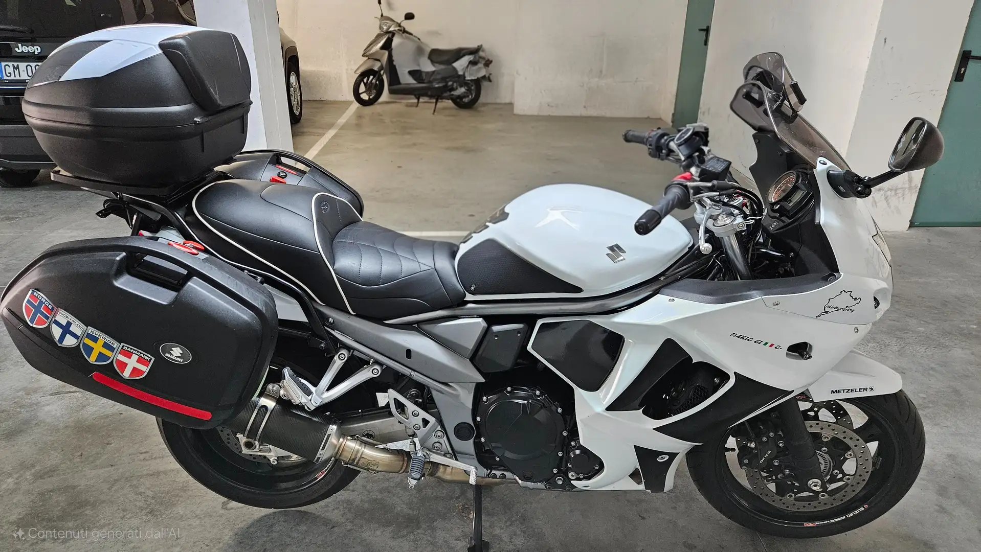 Suzuki GSX 1250 GSX 1250 FA Wit - 1