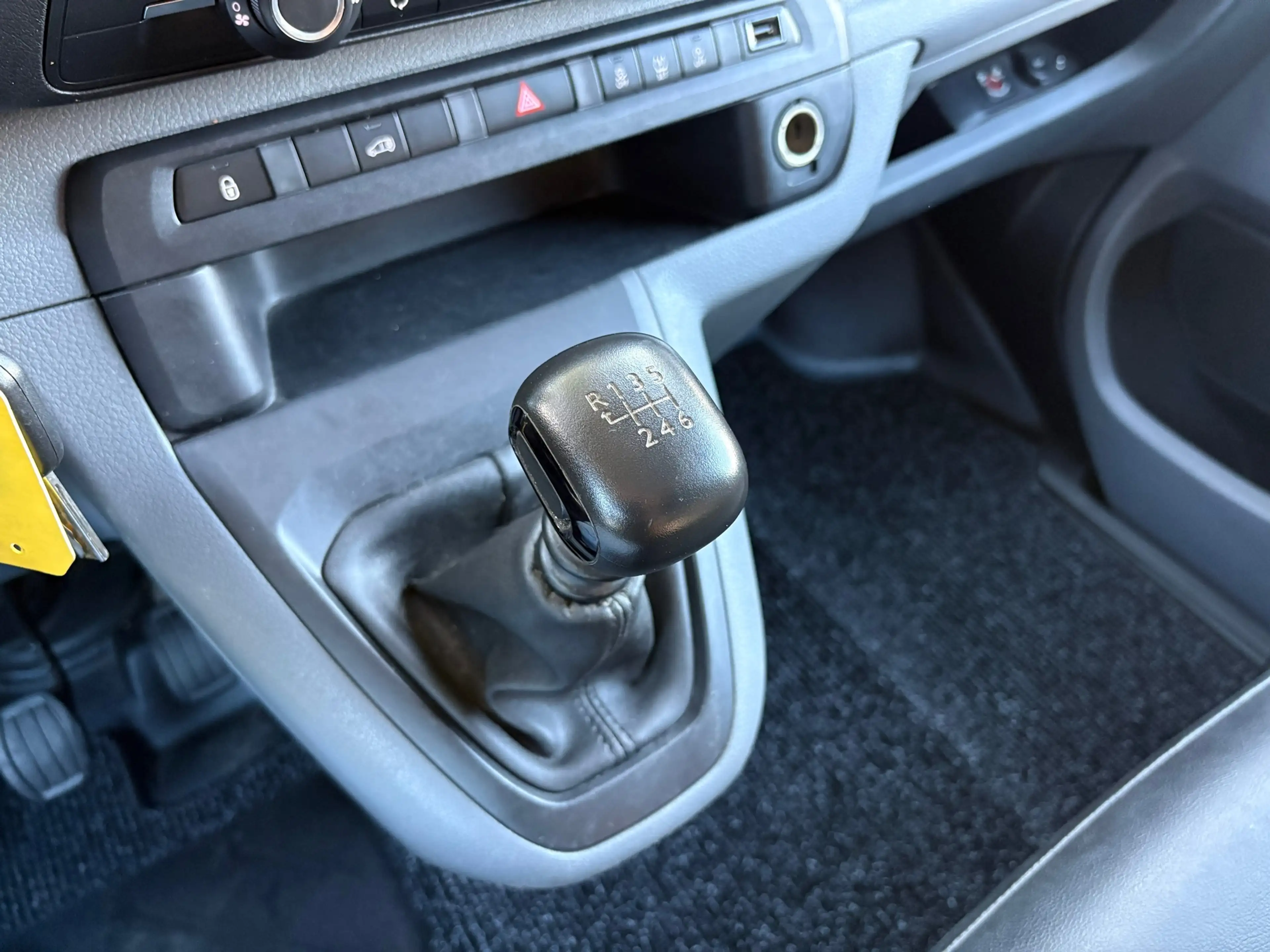 Peugeot Expert 231S 2.0 BlueHDI Premium|122PK|EURO6|NAP|airco|cru — photo 21