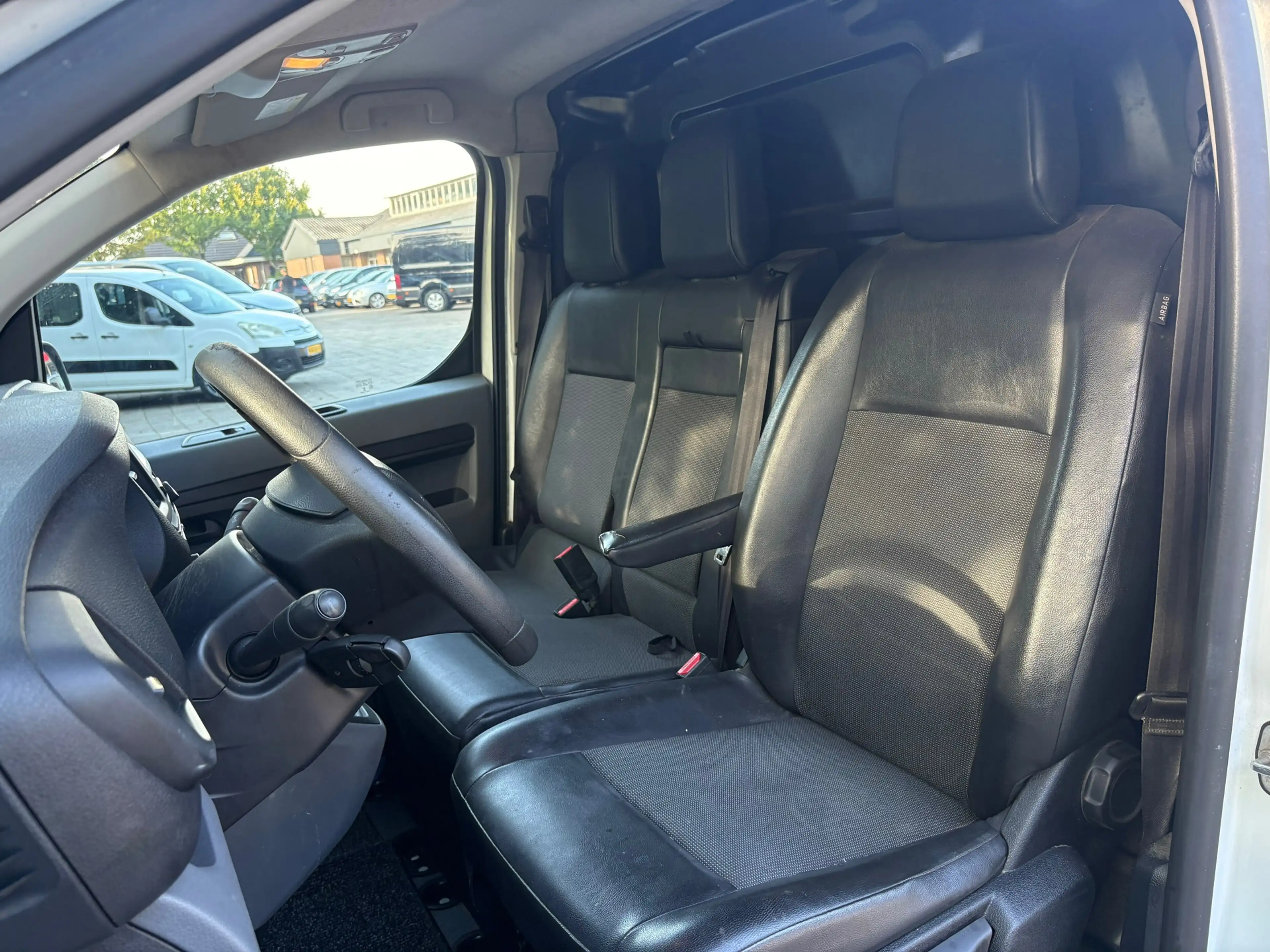 Peugeot Expert 231S 2.0 BlueHDI Premium|122PK|EURO6|NAP|airco|cru — photo 12