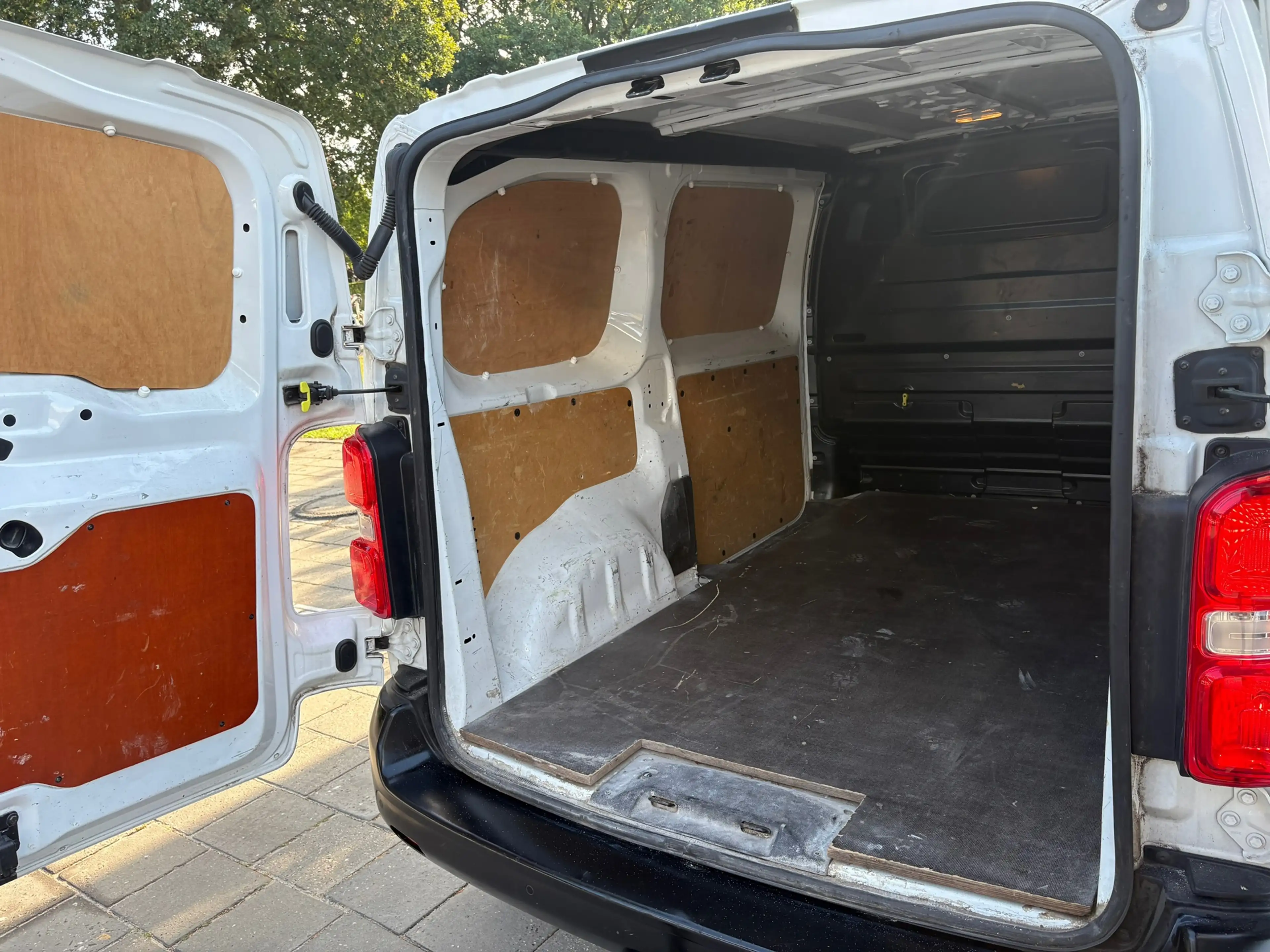 Peugeot Expert 231S 2.0 BlueHDI Premium|122PK|EURO6|NAP|airco|cru — photo 23
