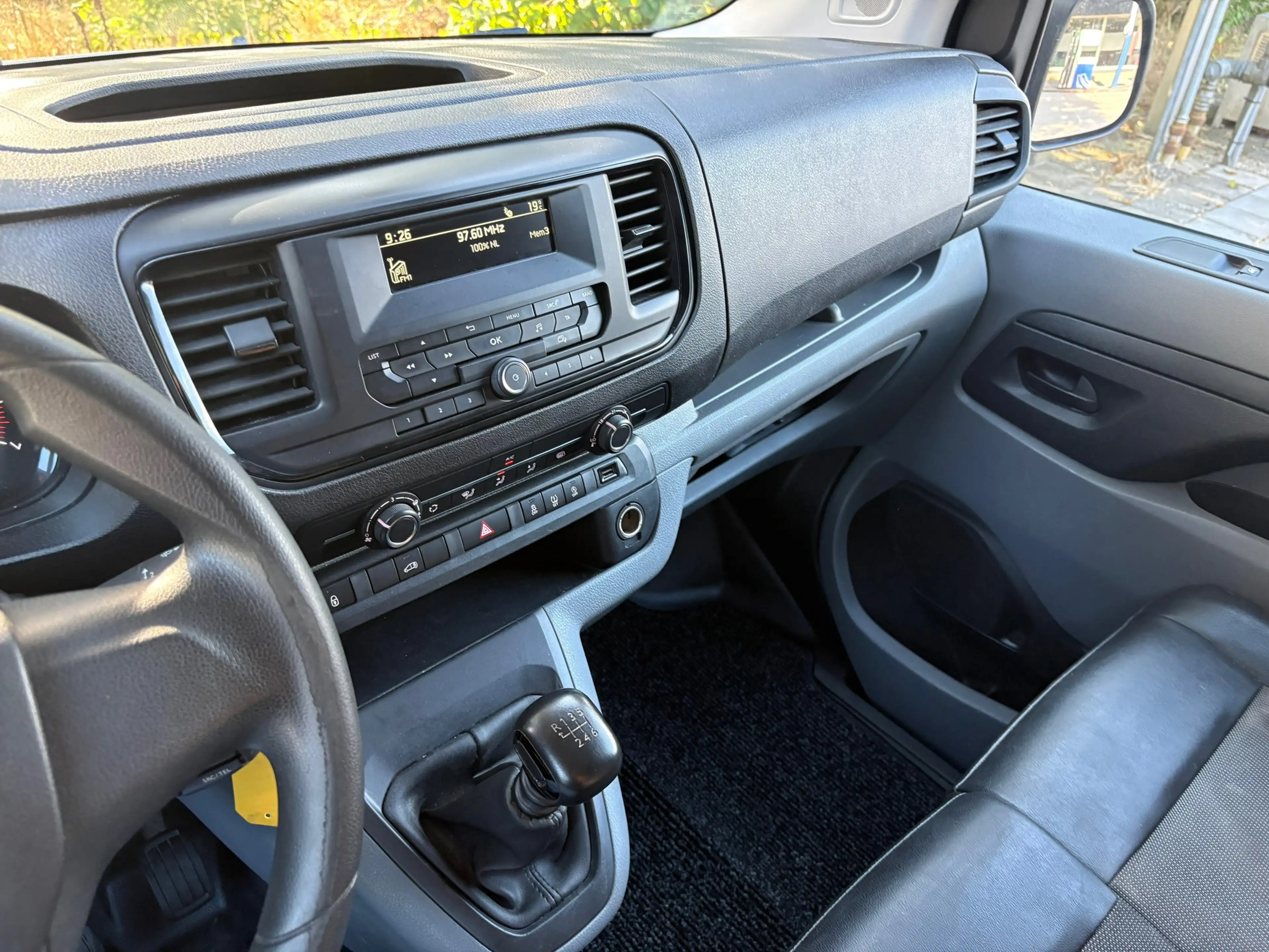 Peugeot Expert 231S 2.0 BlueHDI Premium|122PK|EURO6|NAP|airco|cru — photo 14