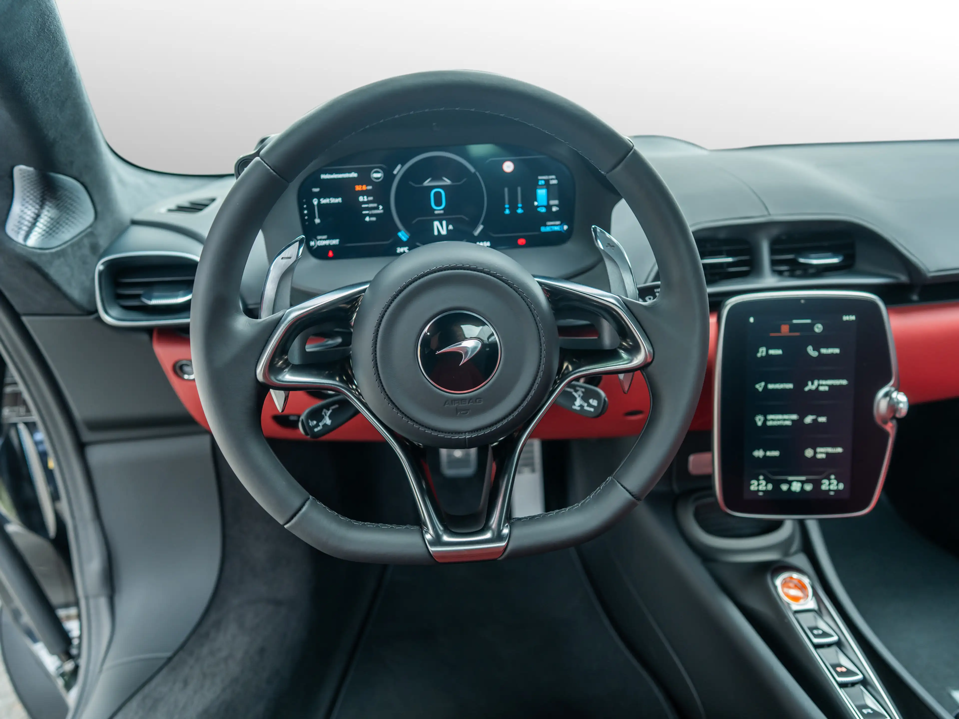 McLaren Artura TechLux/B&W/All Packs/SportExhaust — photo 9