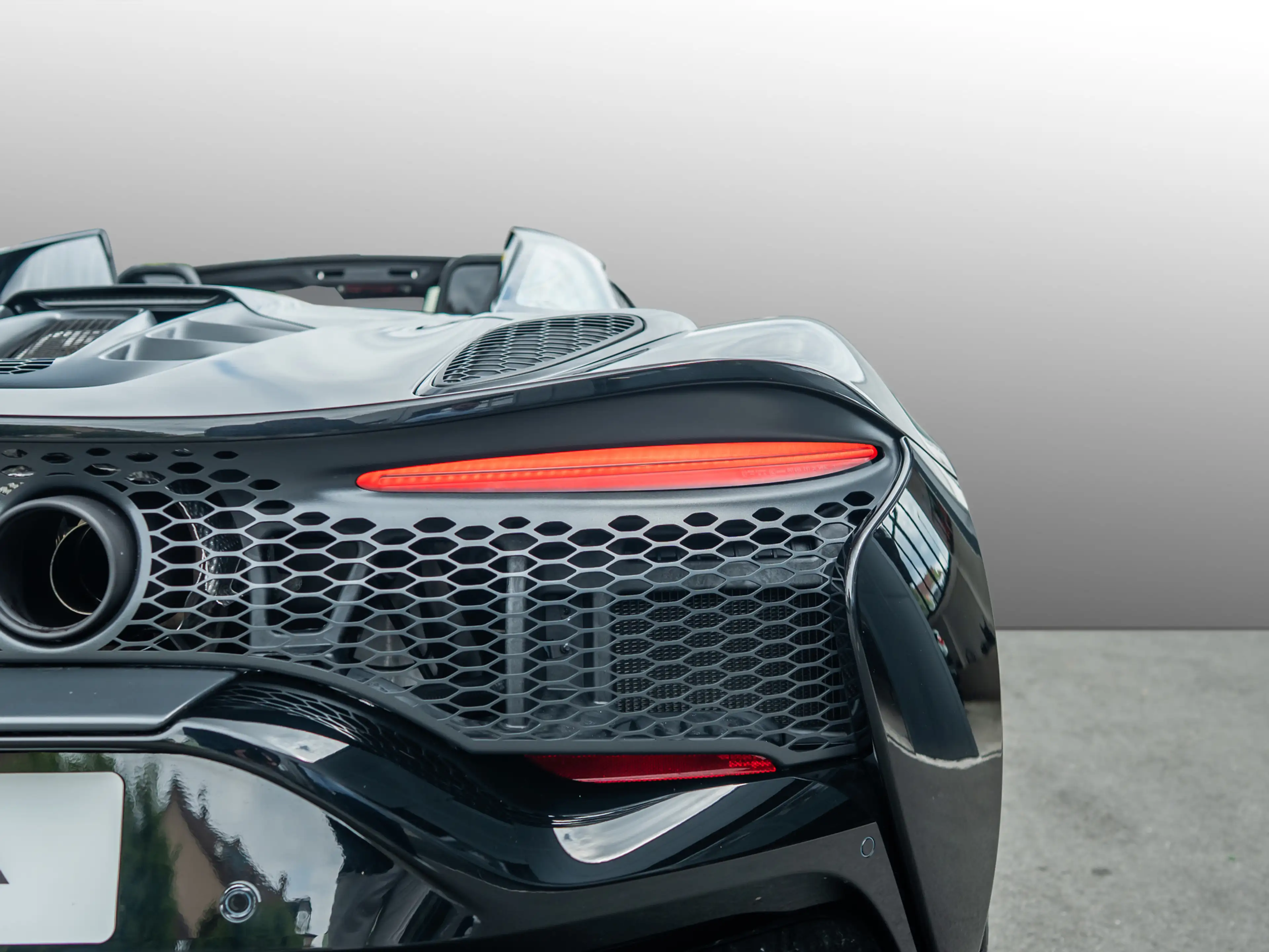 McLaren Artura TechLux/B&W/All Packs/SportExhaust — photo 15