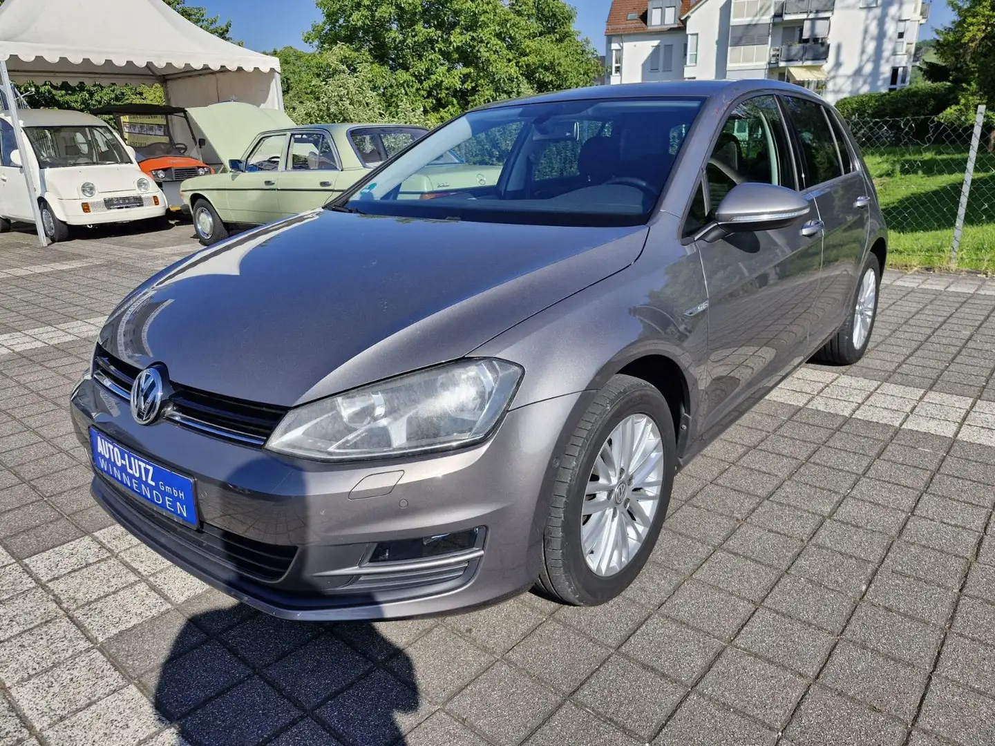 Volkswagen Golf VII  Cup - Navi - Klimaautomatik Grau - 2