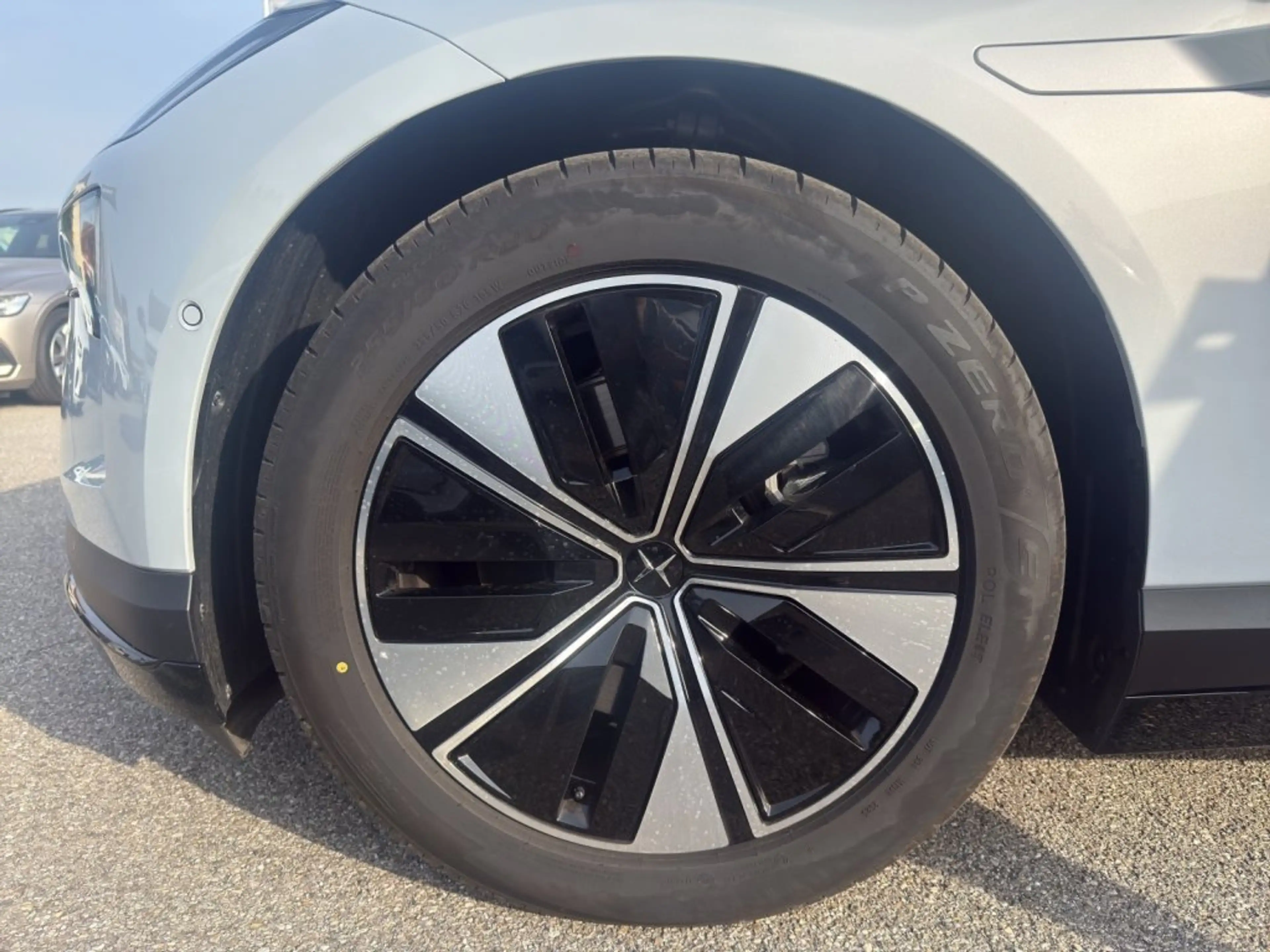 Polestar 4 Polestar 4 coupe Long range Single motor - Base — photo 13