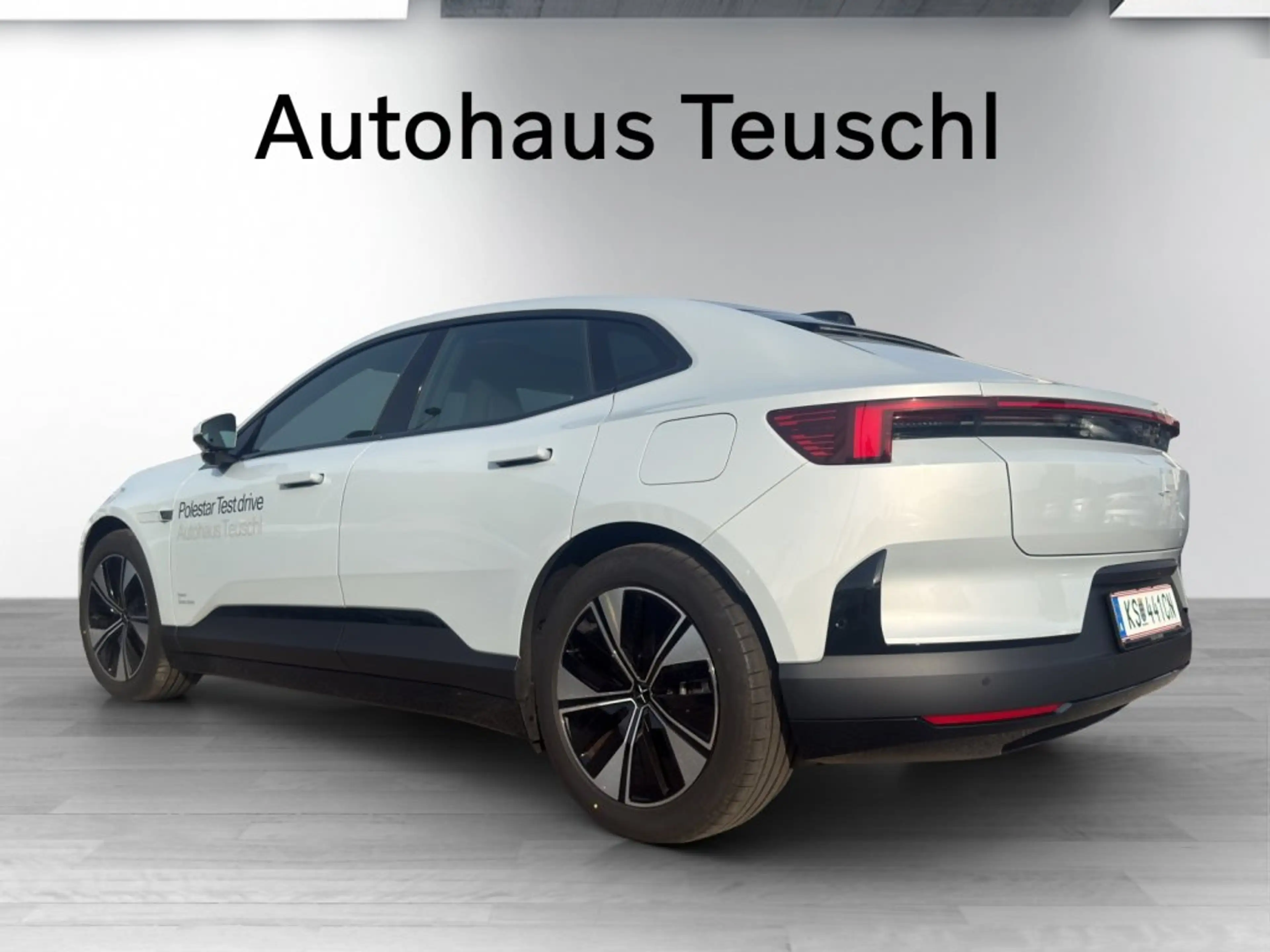 Polestar 4 Polestar 4 coupe Long range Single motor - Base — photo 3