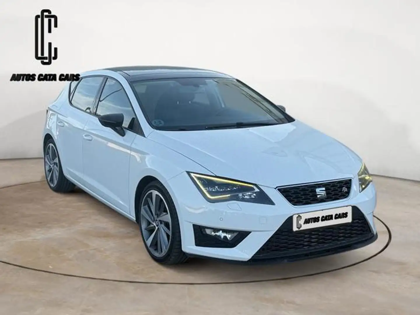 SEAT Leon 2.0TDI CR S&S FR DSG6 184 Wit - 1