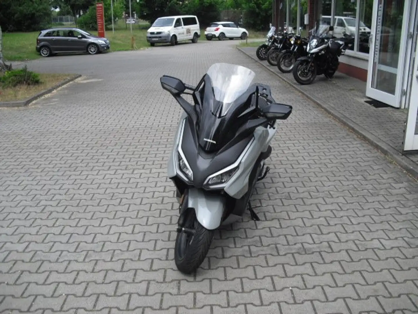 Honda Forza 350 Grau - 2