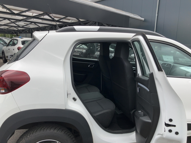 Dacia Spring Electric Essential 45 Rückfahrkamera — photo 8