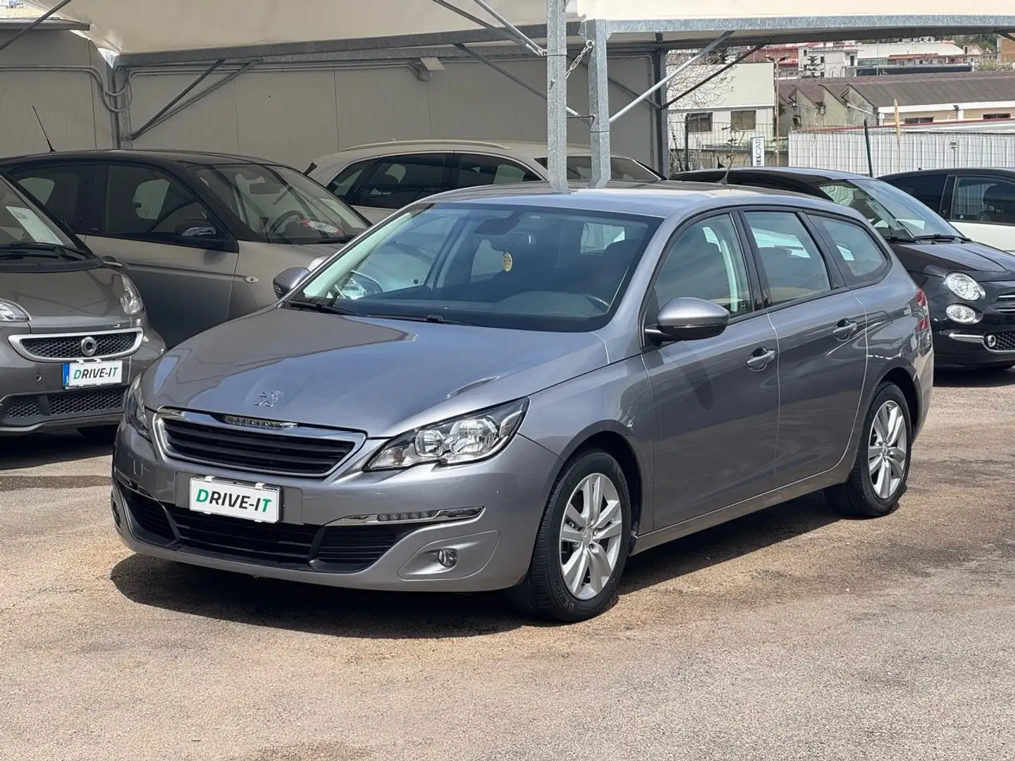 Peugeot 308 308 SW e-hdi 8v 115CV Business Gris - 1