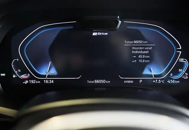 BMW X5 view 22