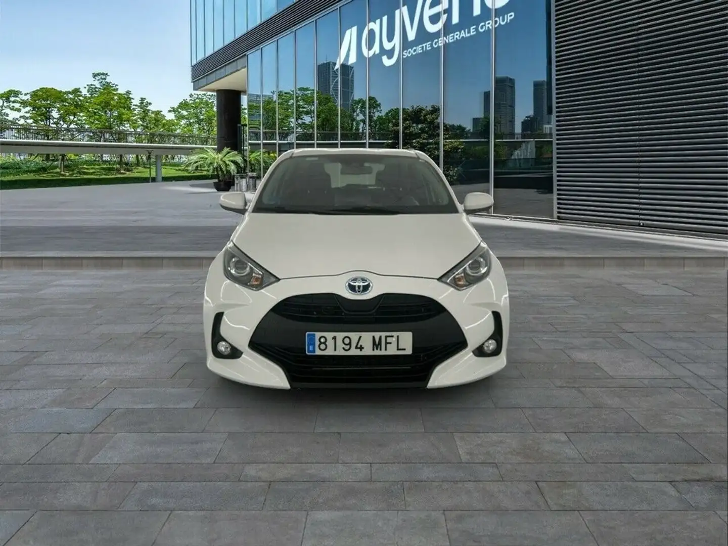 Toyota Yaris 1.5 120H Active Tech Blanco - 2