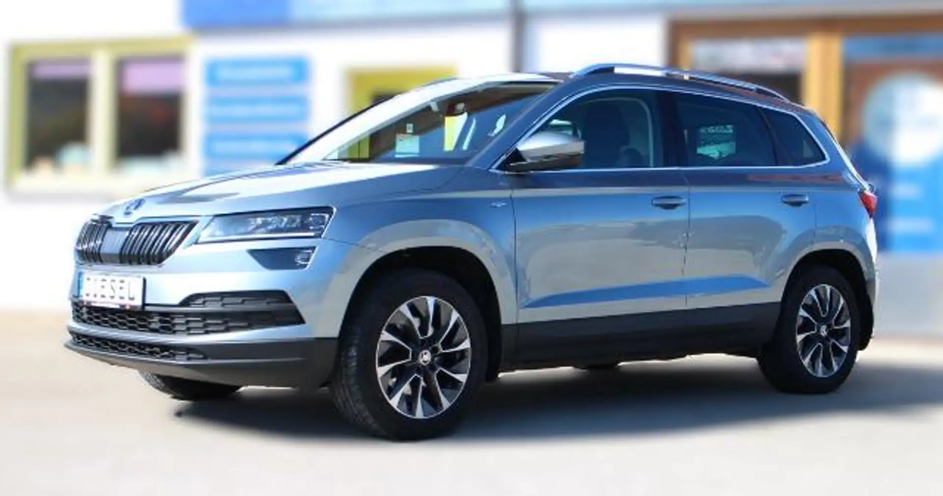 Skoda Karoq 2.0 TDI Drive 125 4x4 (EURO 6d-TEMP) Gris - 2
